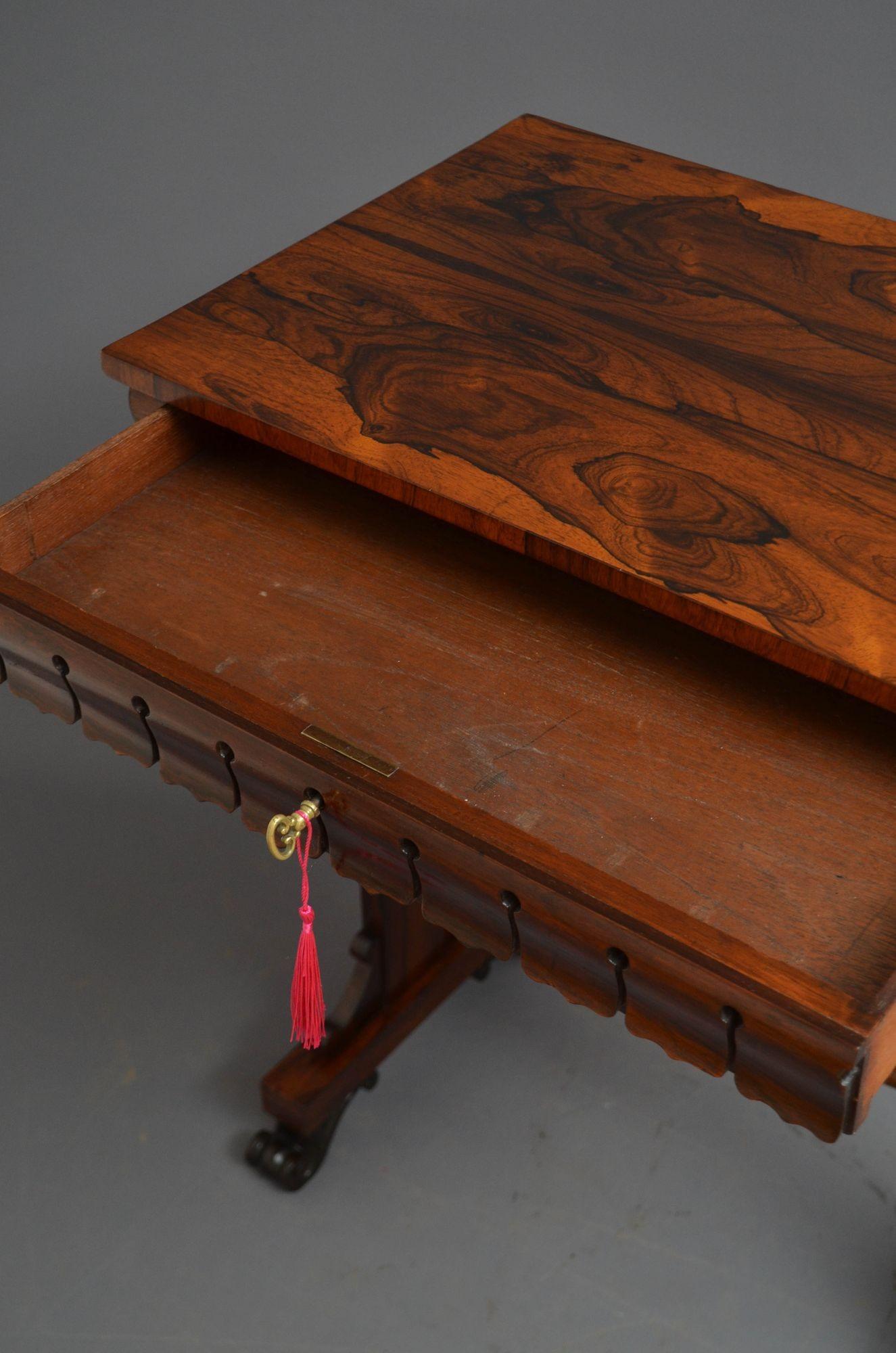 Table d'appoint anglaise William IV en bois de rose en vente 3