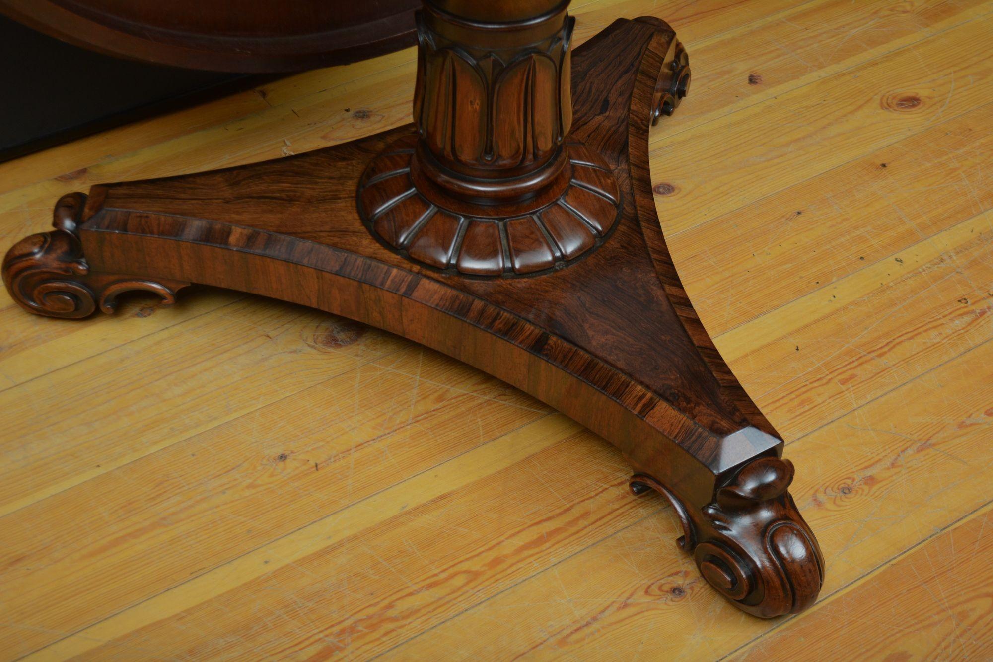 Table centrale anglaise William IV en bois de rose à plateau basculant en vente 8