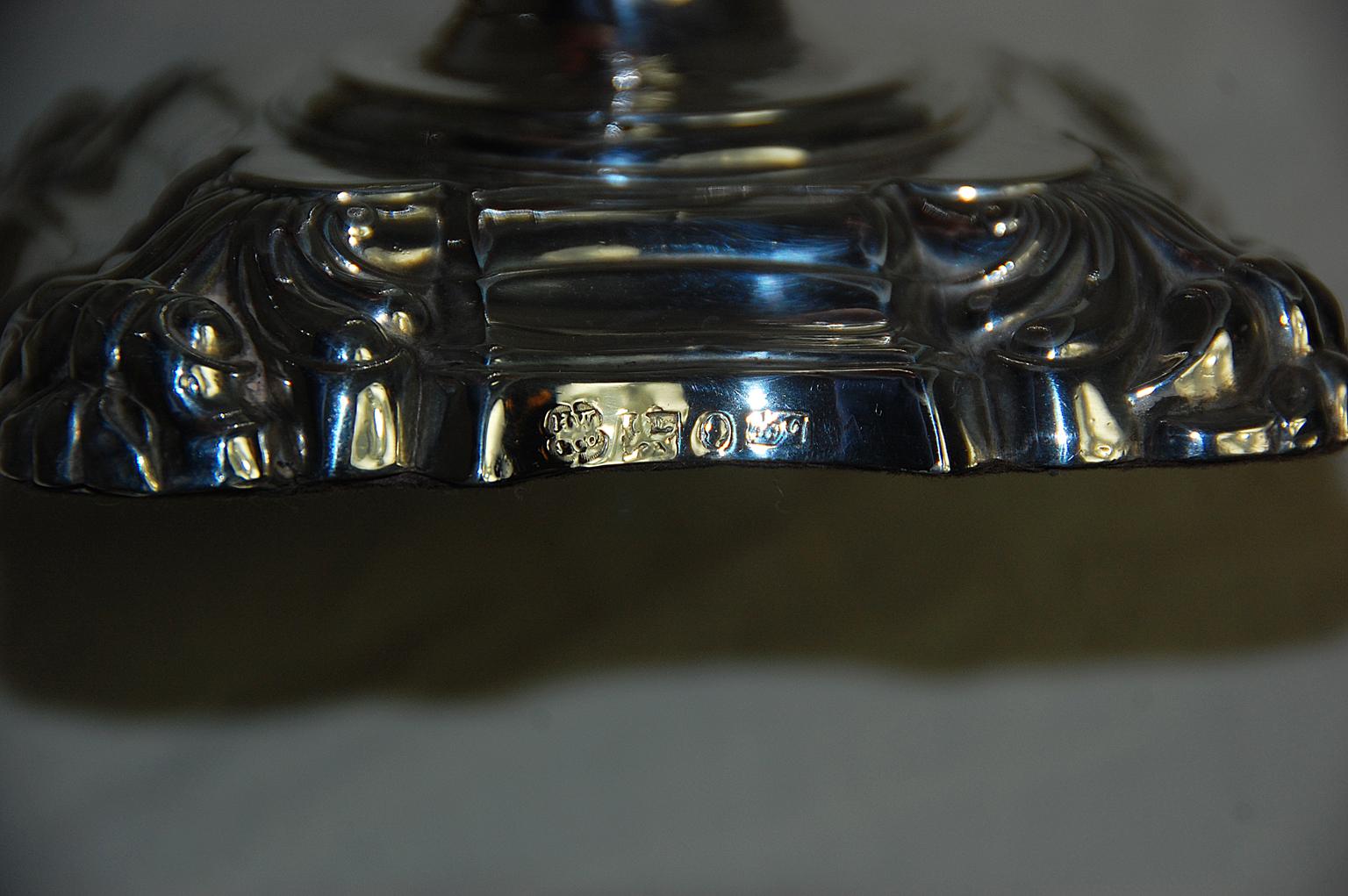 English William IV Sterling Silver Pair of Candlesticks Dated 1836 In Good Condition In Wells, ME