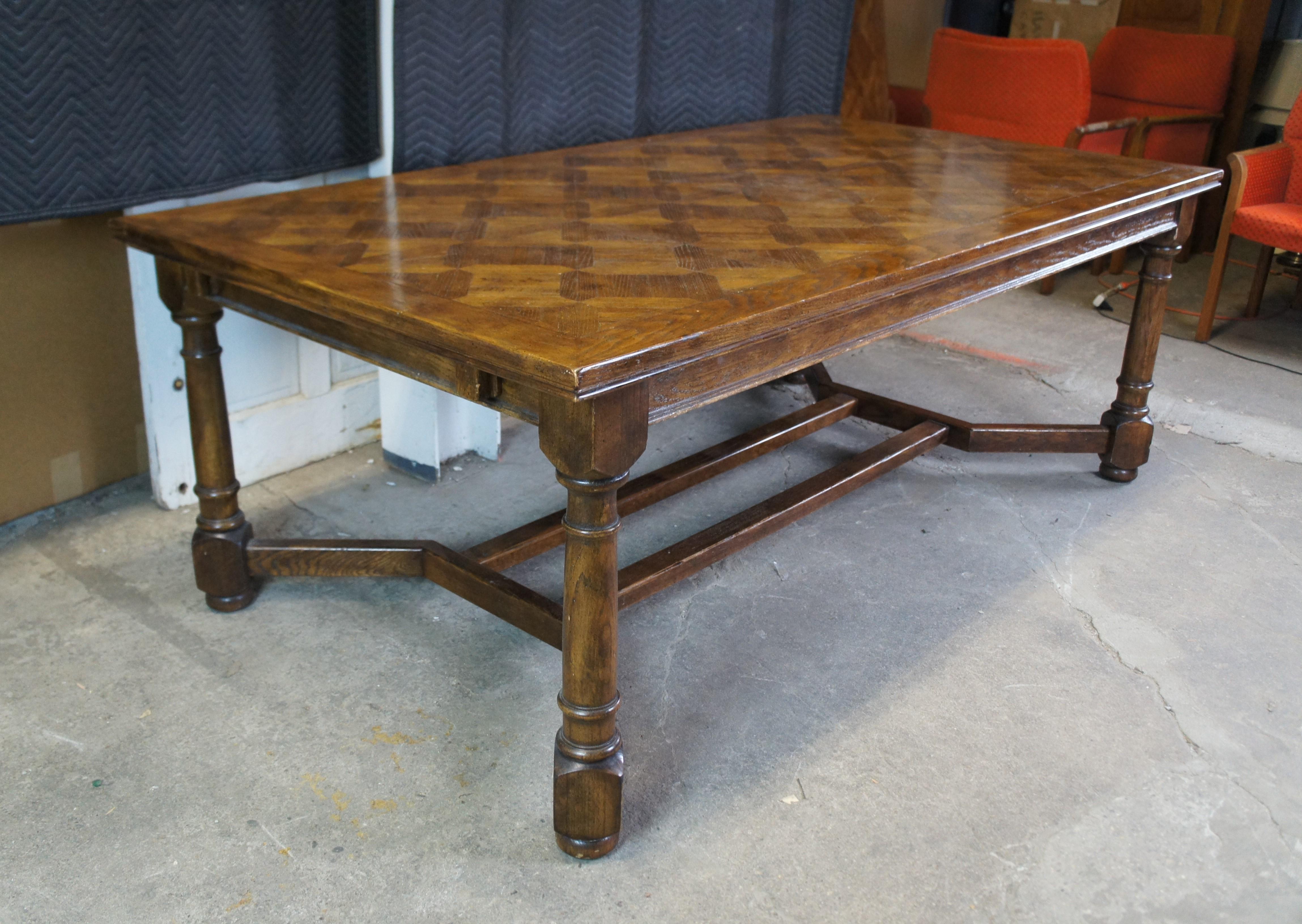 English William & Mary Style Parquetry Oak Refectory Draw Leaf Dining Table 11' In Good Condition For Sale In Dayton, OH