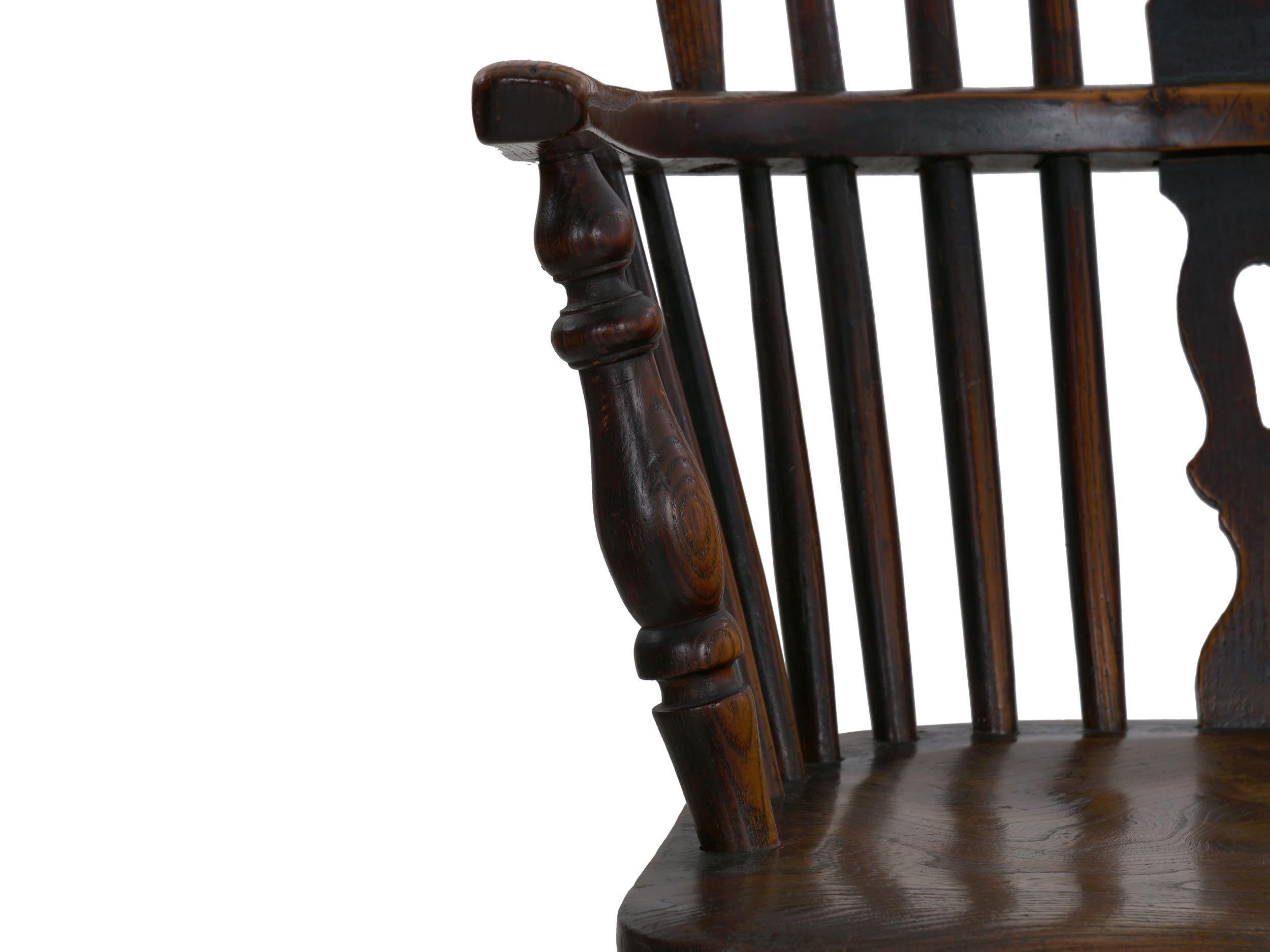 English Windsor Elm and Yew Antique Armchair, circa 1830-1850 7