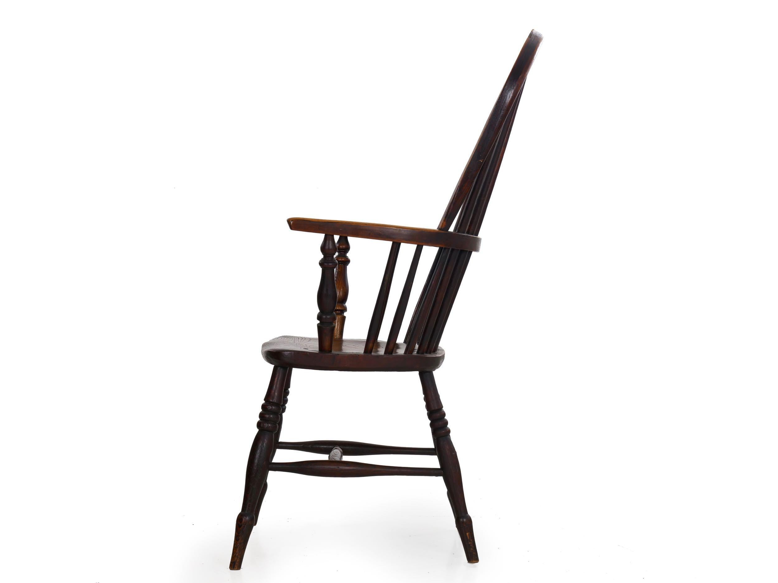 English Windsor Elm and Yew Antique Armchair, circa 1830-1850 In Good Condition In Shippensburg, PA