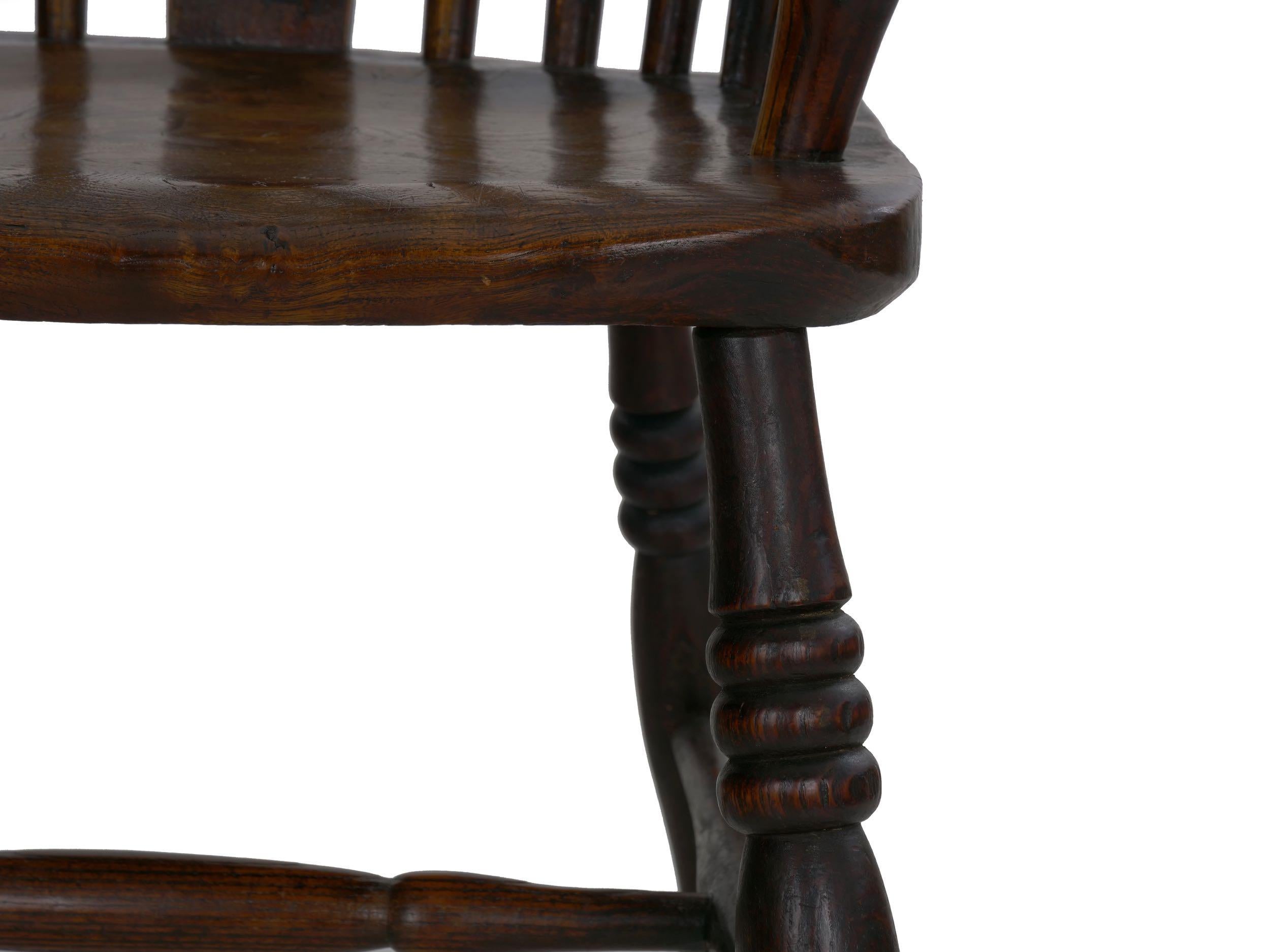 English Windsor Elm and Yew Antique Armchair, circa 1830-1850 5