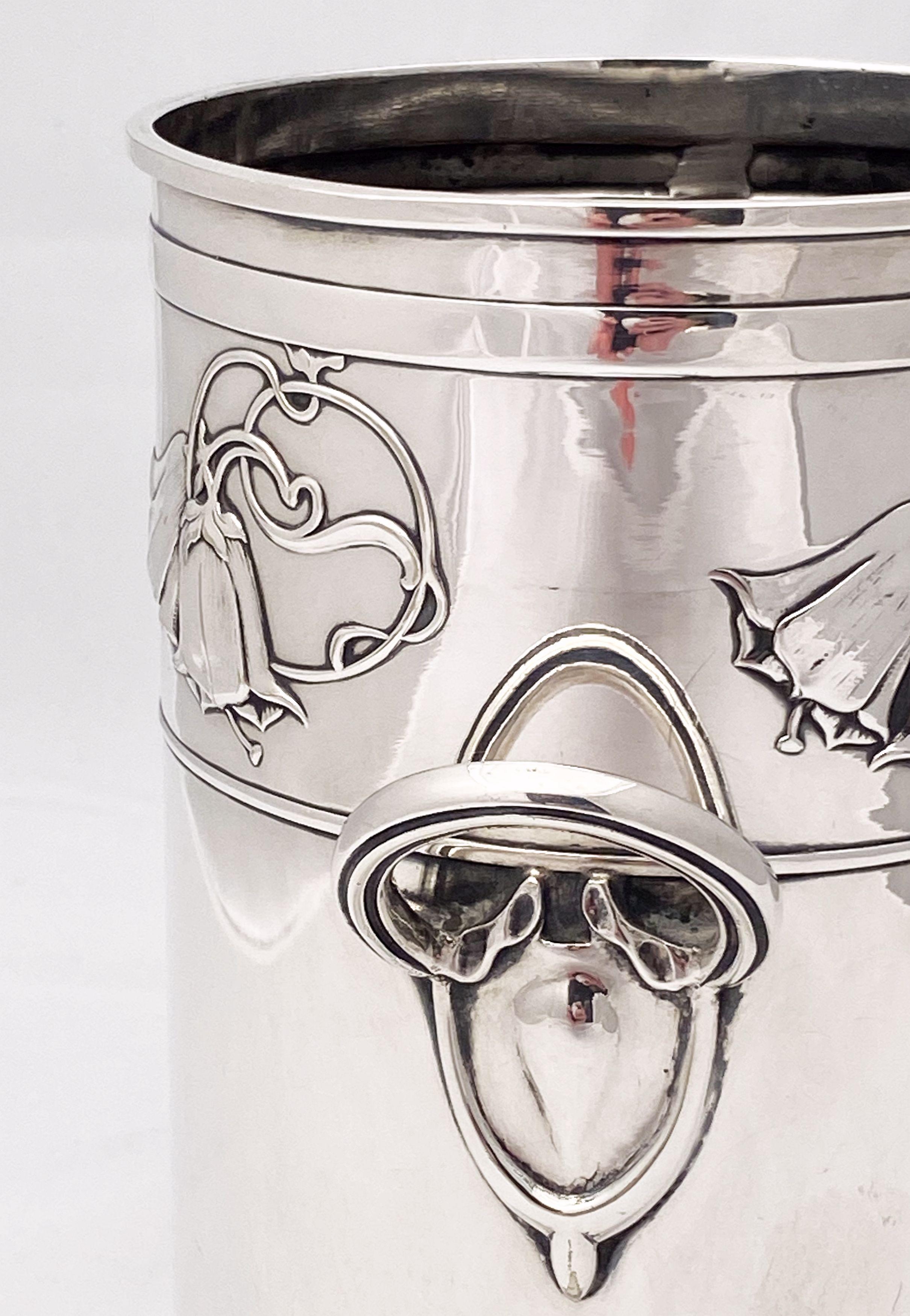 Portabottiglie da vino inglese con design floreale Art Nouveau in vendita 10