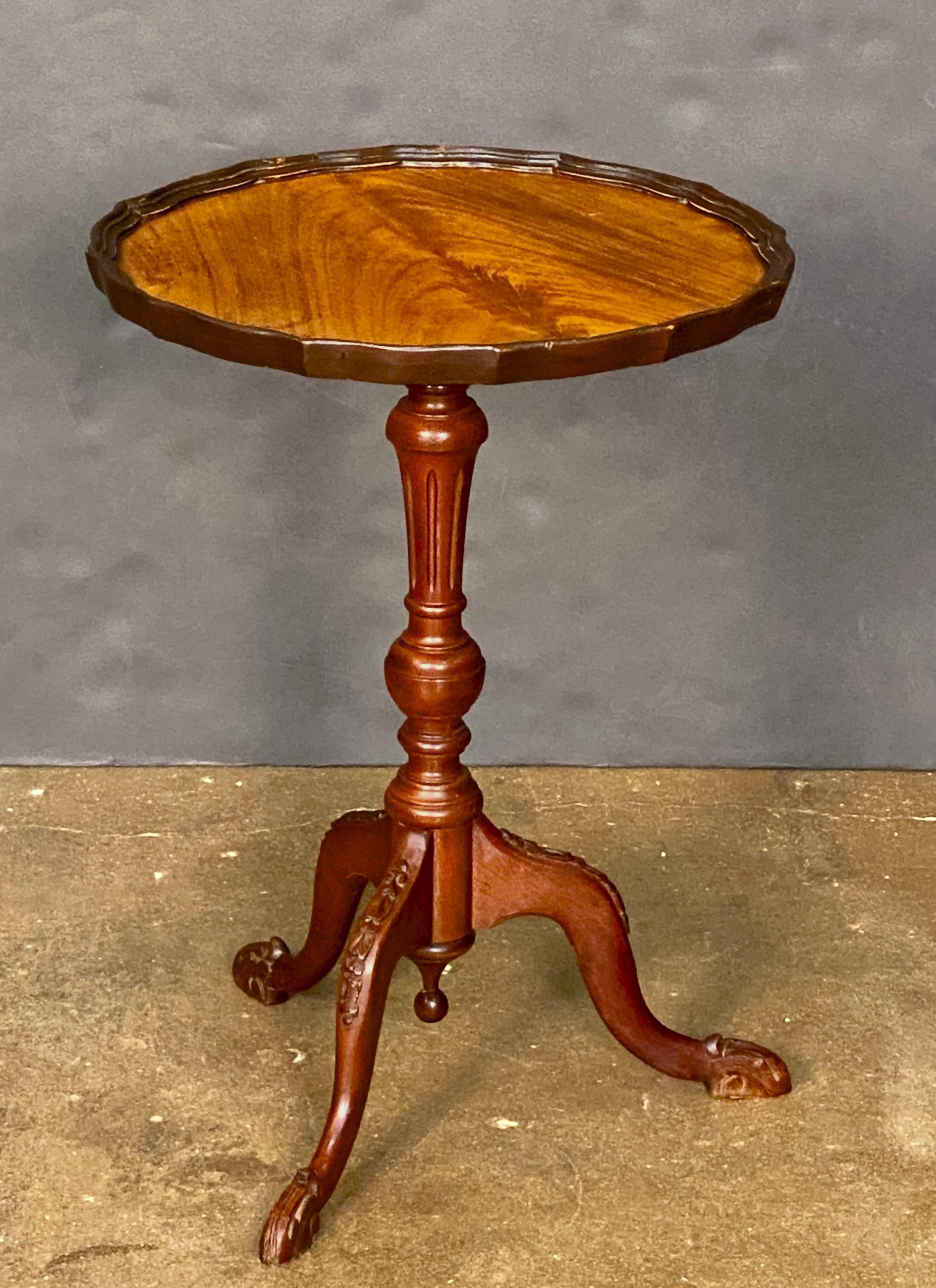 Edwardian English Wine or Cocktail Table of Flame Walnut (Dia 15 3/4)