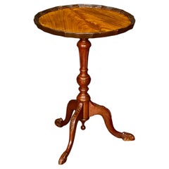 English Wine or Cocktail Table of Flame Walnut (Dia 15 3/4)