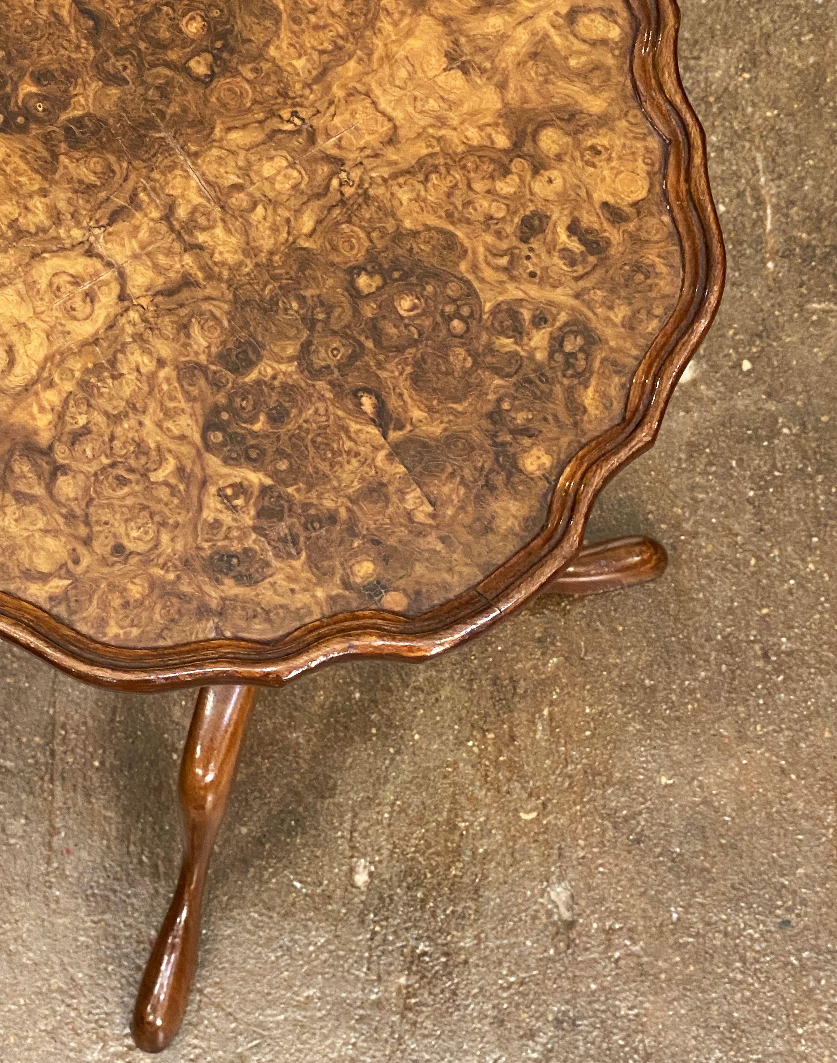 English Wine Table of Burr Walnut 9