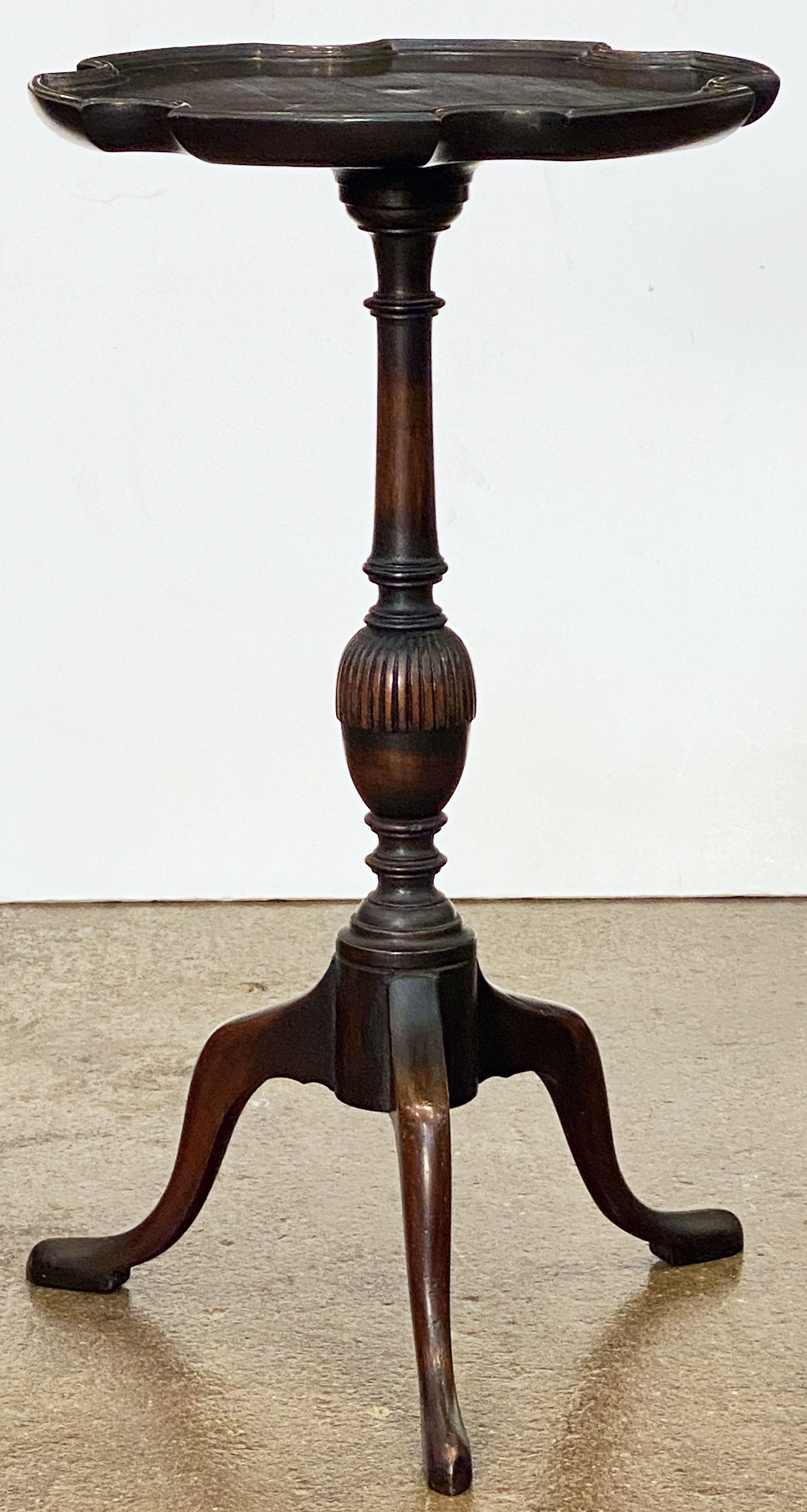 English Wine Table of Dark Walnut 5