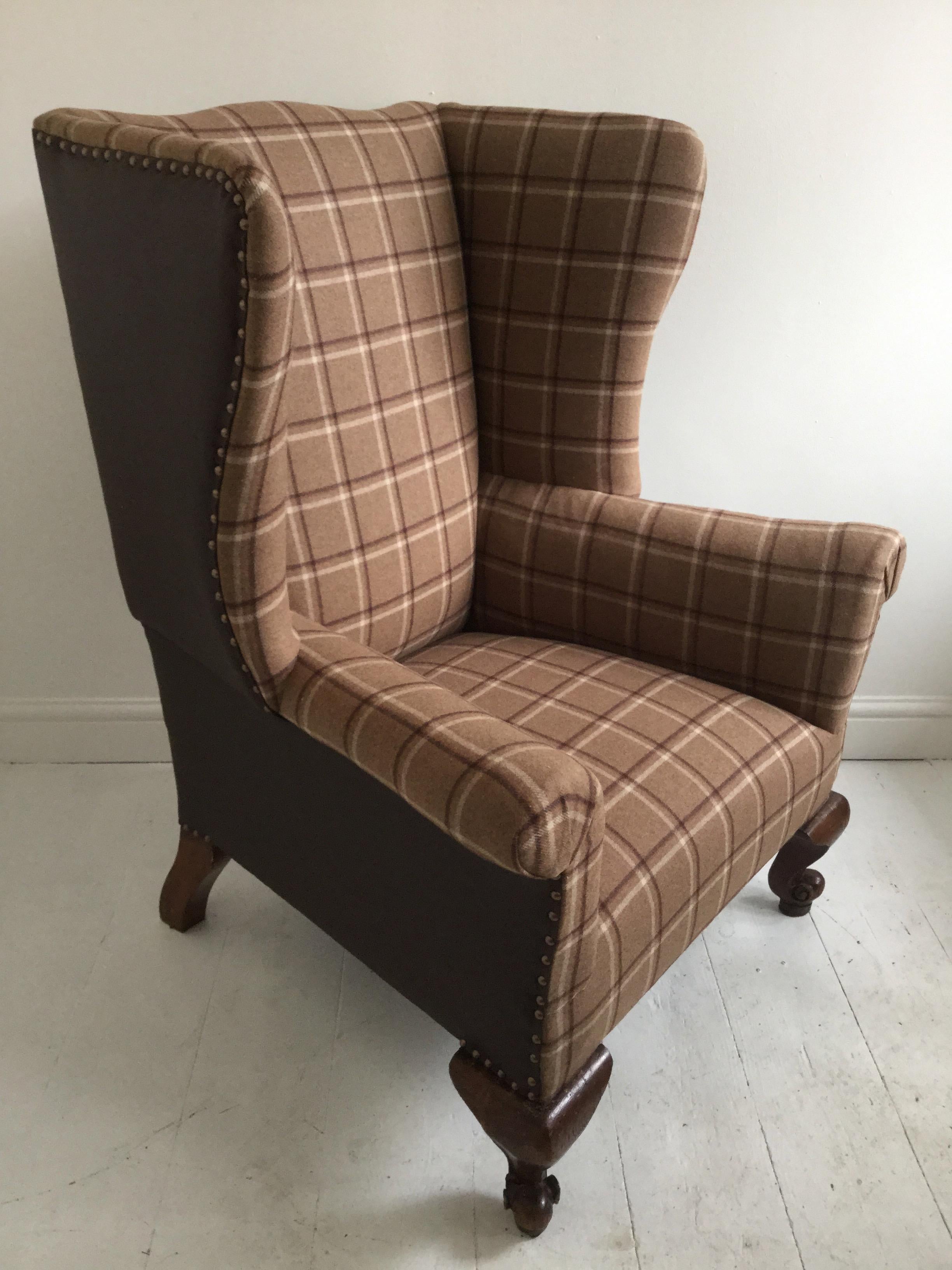 brown plaid chair