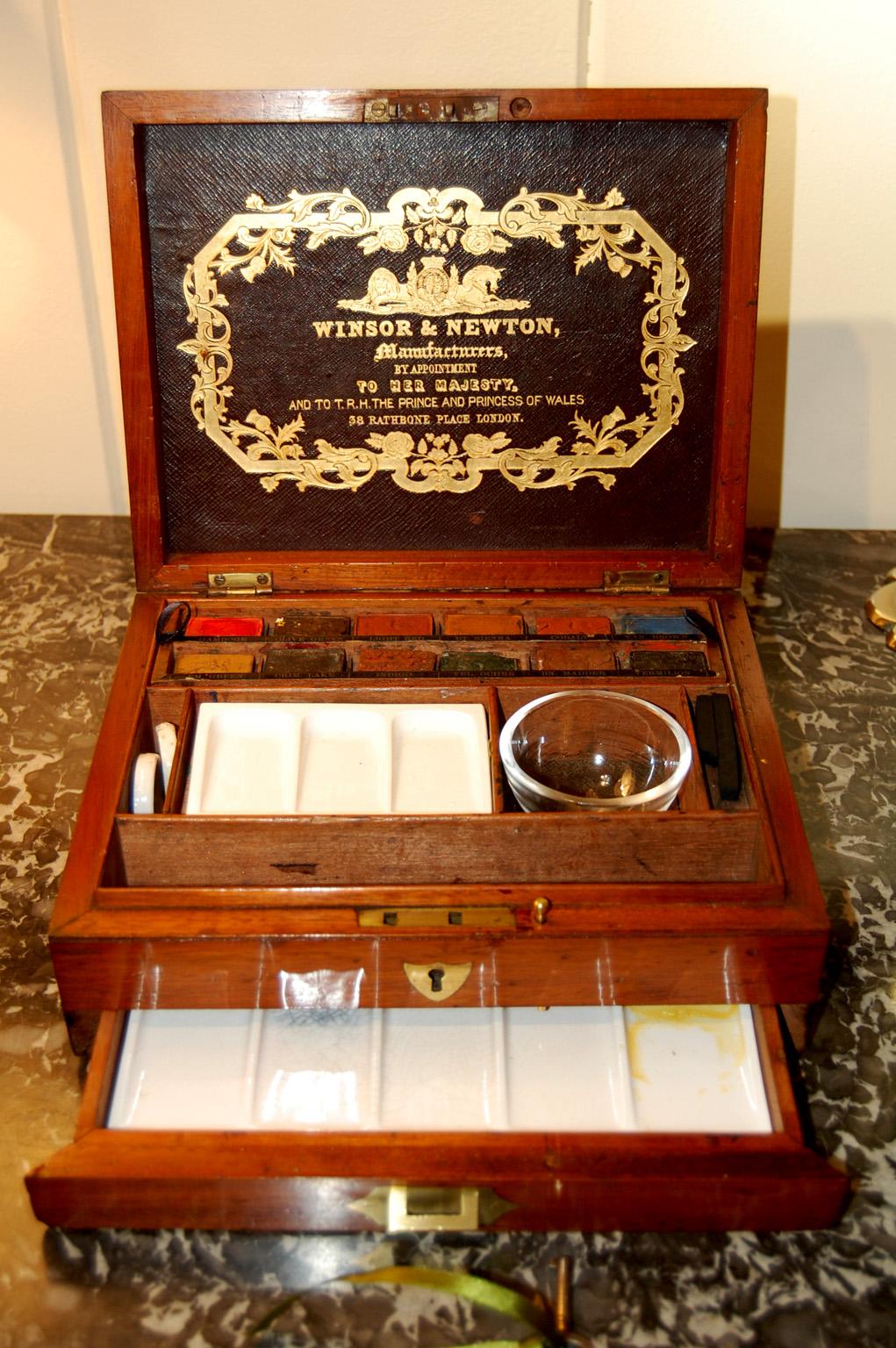Victorian English Winsor and Newton Paint Box with Drawer, Paint and Pallettes circa 1865 For Sale