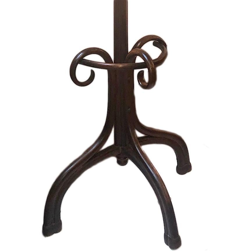 English Wood Coat Rack In Good Condition In New York, NY