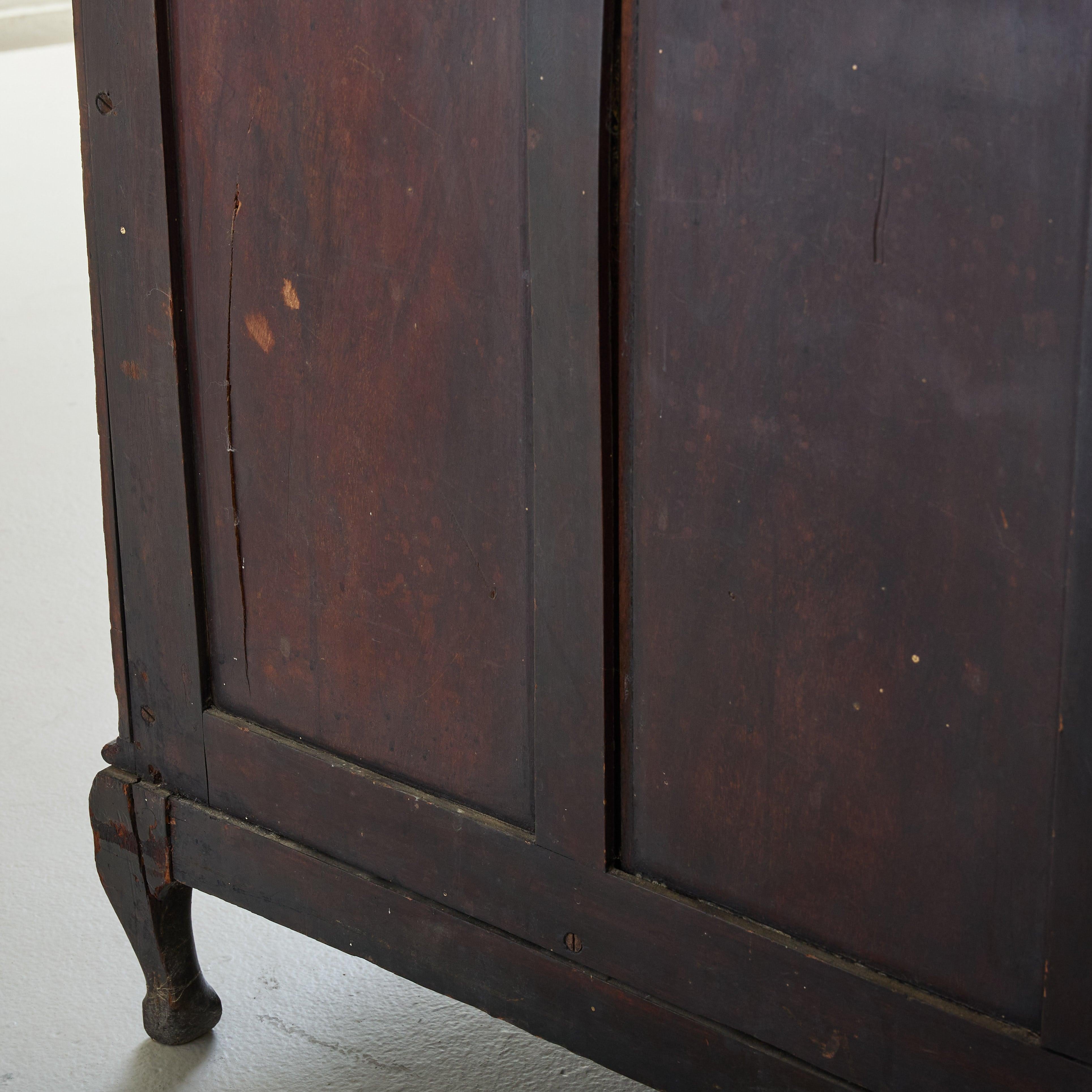 English Wood Display Cabinet on Wheels With Glass Shelves, 19th Century For Sale 5