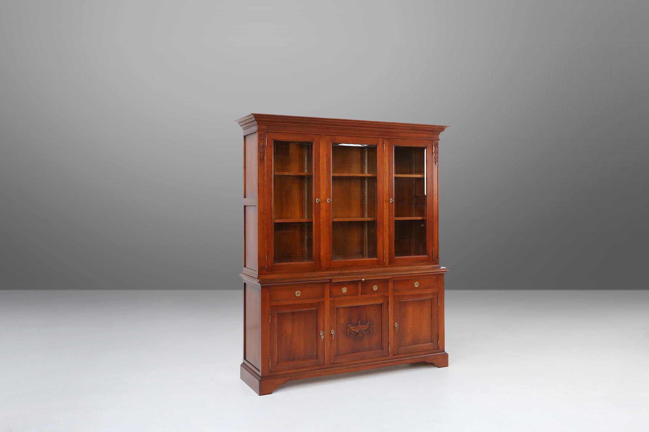 English Wooden Bookcase Cabinet, 1950s For Sale 15