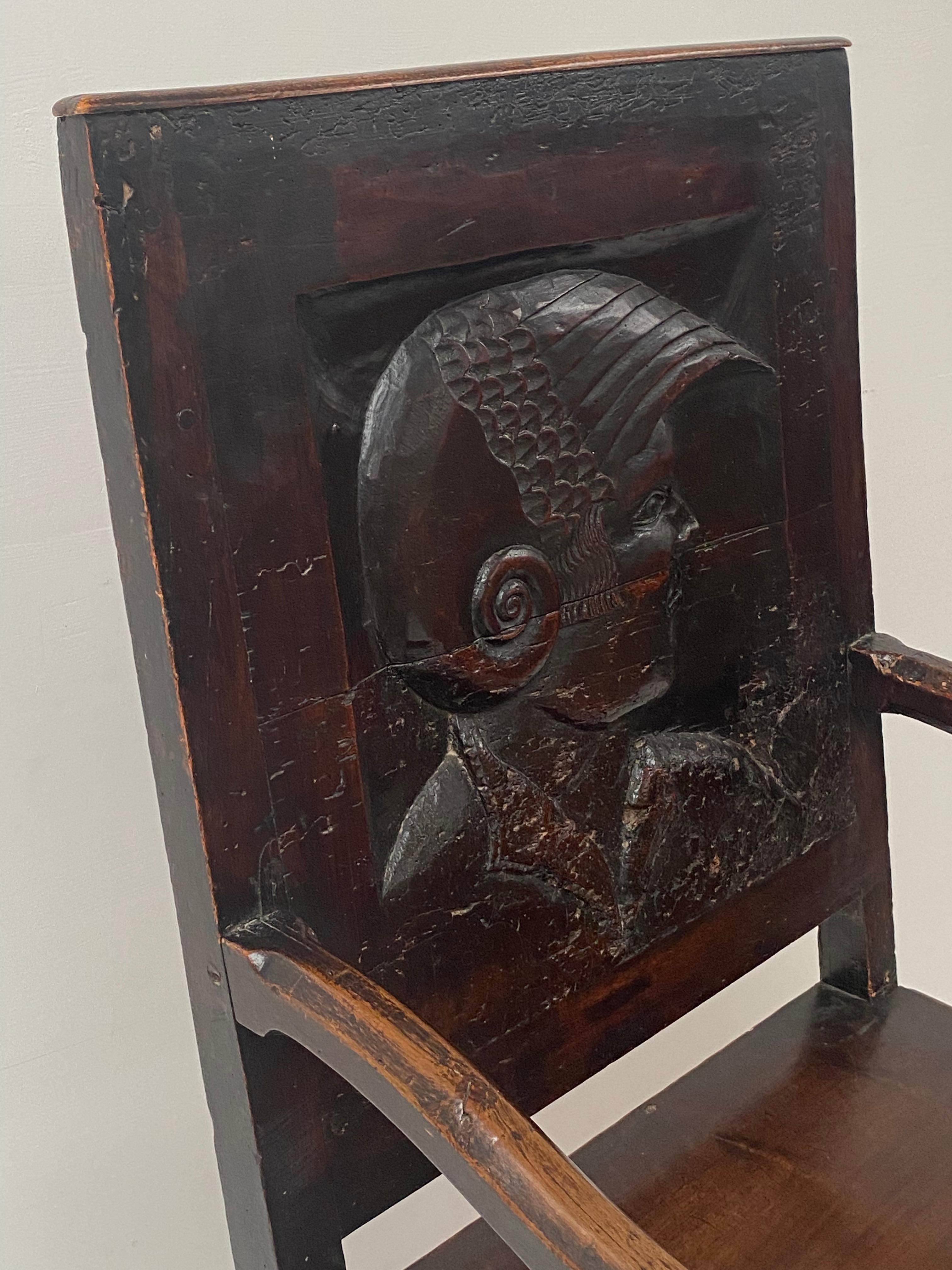 Poli Chaise anglaise en bois, 17ème siècle
