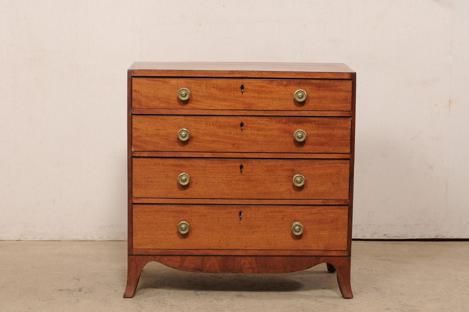 English Wooden Chest of 4 Drawers, Early to Mid 19th Century For Sale 8