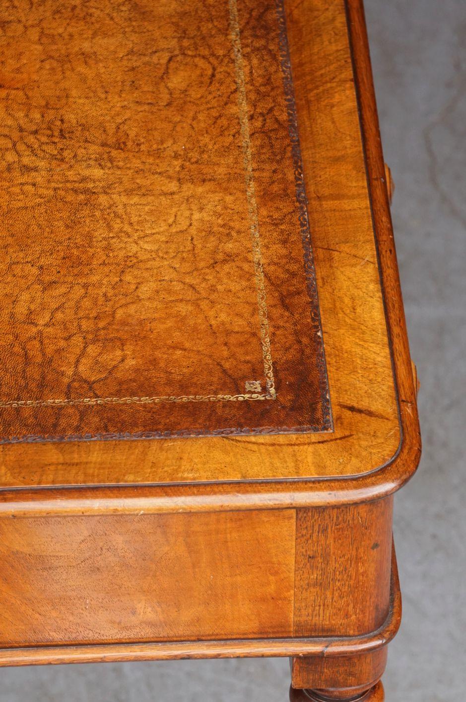 English Writing Desk or Table of Mahogany with Leather Top from the 19th Century 5