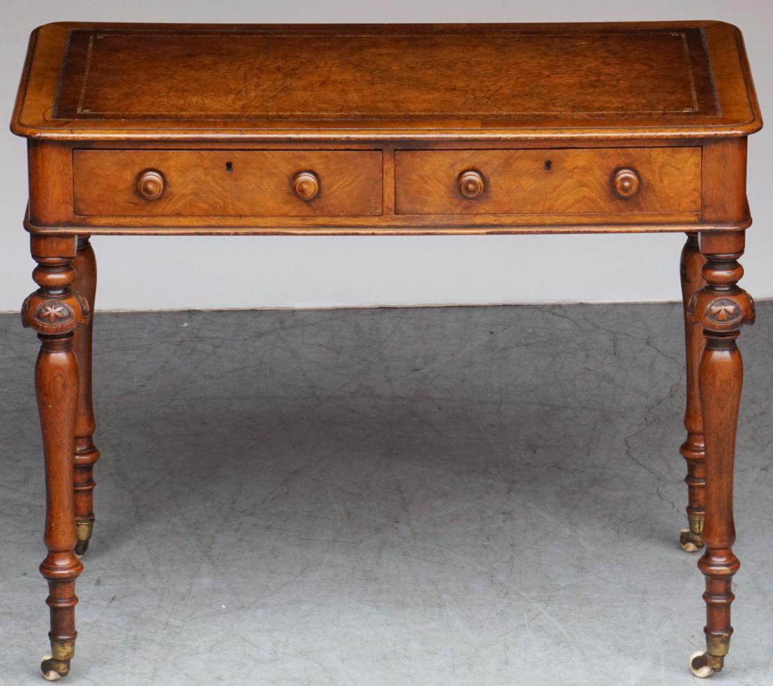 English Writing Desk or Table of Mahogany with Leather Top from the 19th Century 7