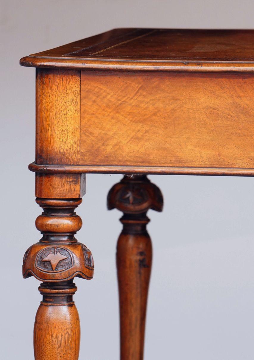 English Writing Desk or Table of Mahogany with Leather Top from the 19th Century 3