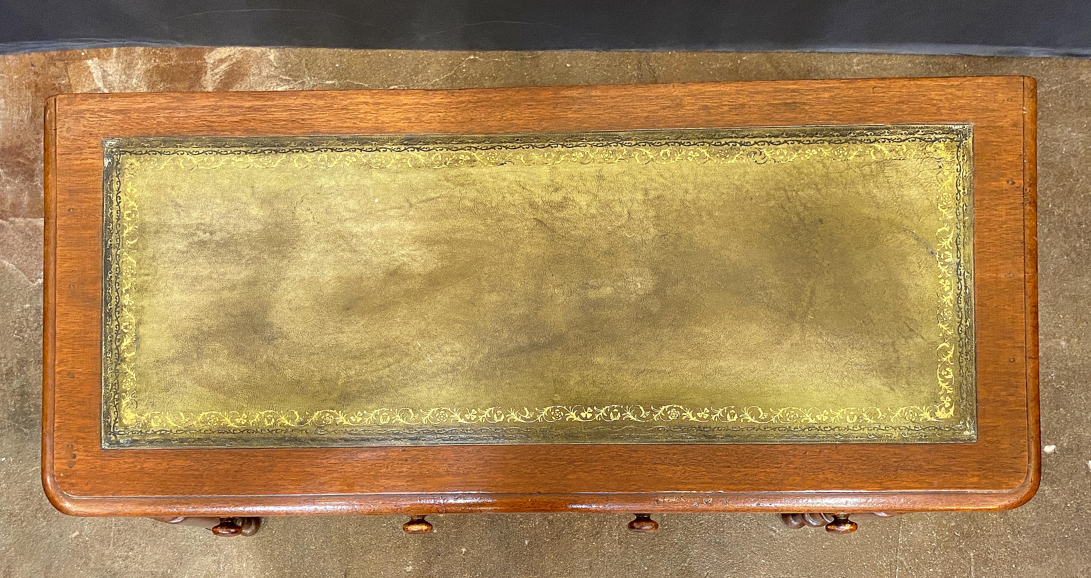 English Writing Table or Desk of Mahogany with Leather Top For Sale 6