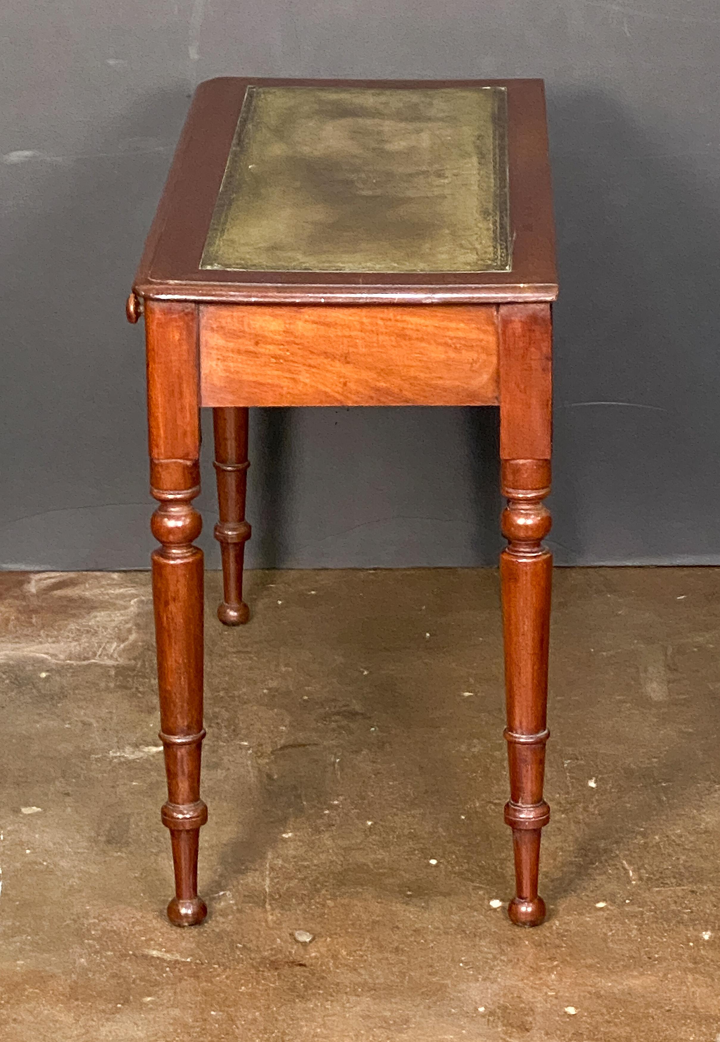 English Writing Table or Desk of Mahogany with Leather Top For Sale 2
