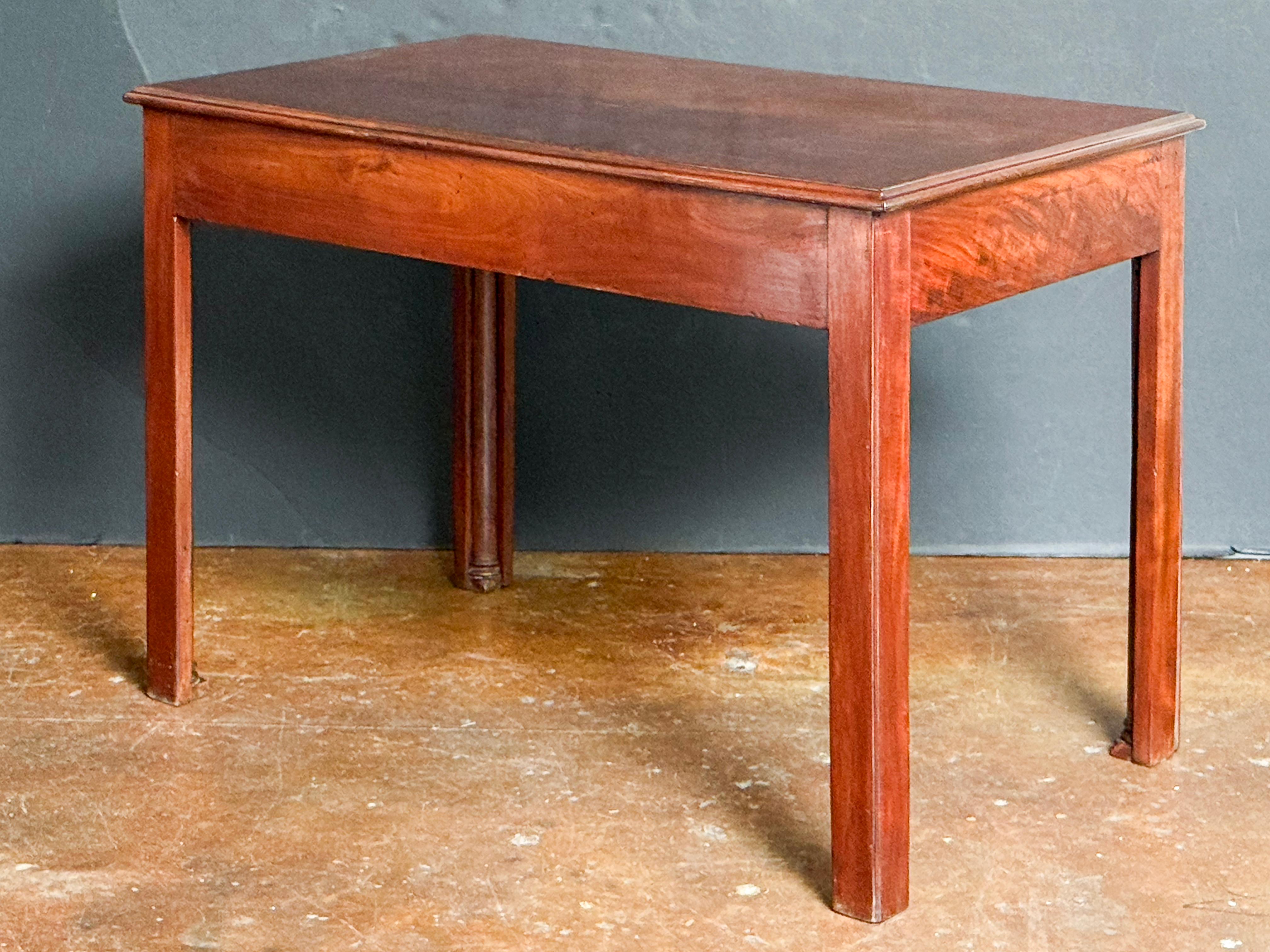 English Writing Table or Desk of Mahogany with Slide from the Georgian Period For Sale 11