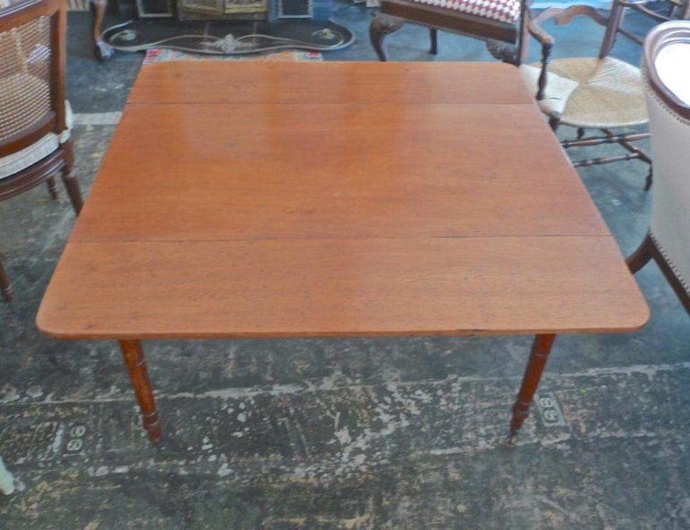 English XIX Georgian Pembroke Drop-Leaf Writing Table / Desk with 1 Deep Drawer For Sale 6