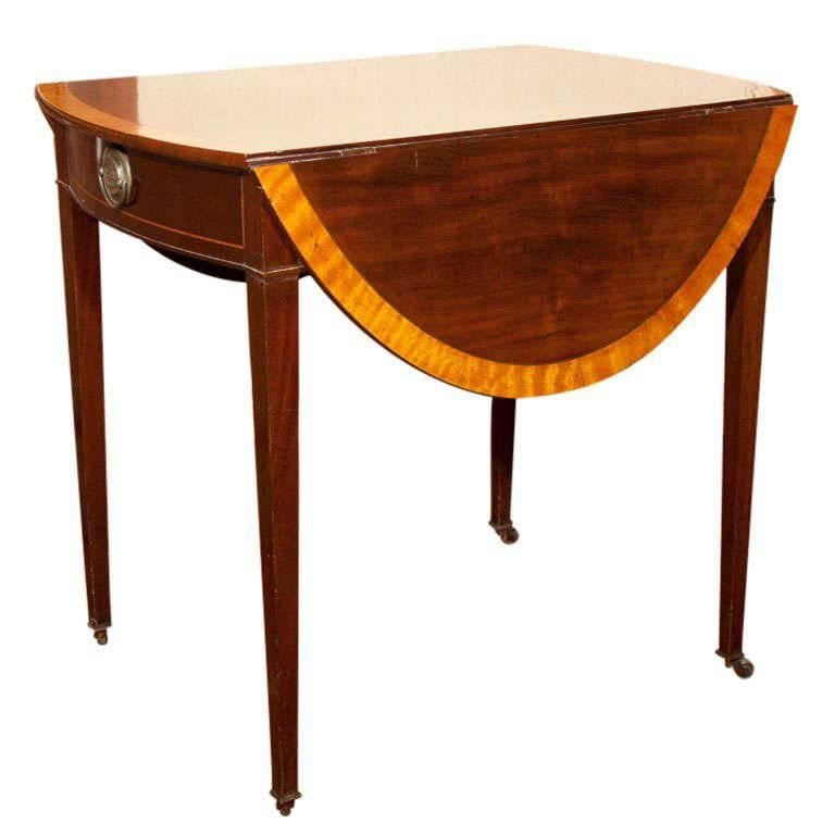 Englischer Pembroke-Tisch aus Seidenholz mit Bändern im Angebot