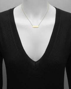Engraveable 18k Yellow Gold Horizontal Bar Pendant