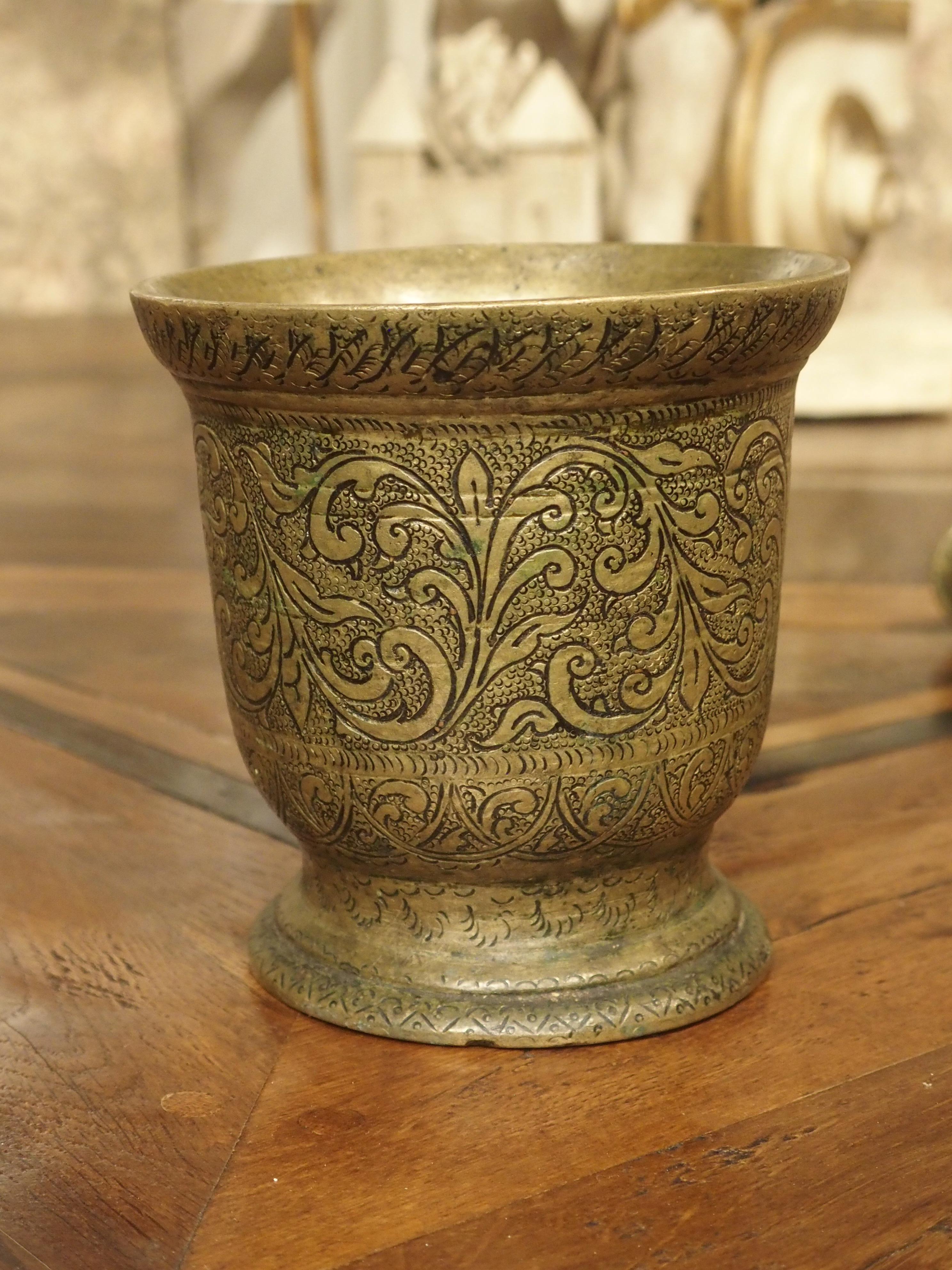 Engraved Antique French Bronze Mortar and Pestle, 17th Century 4