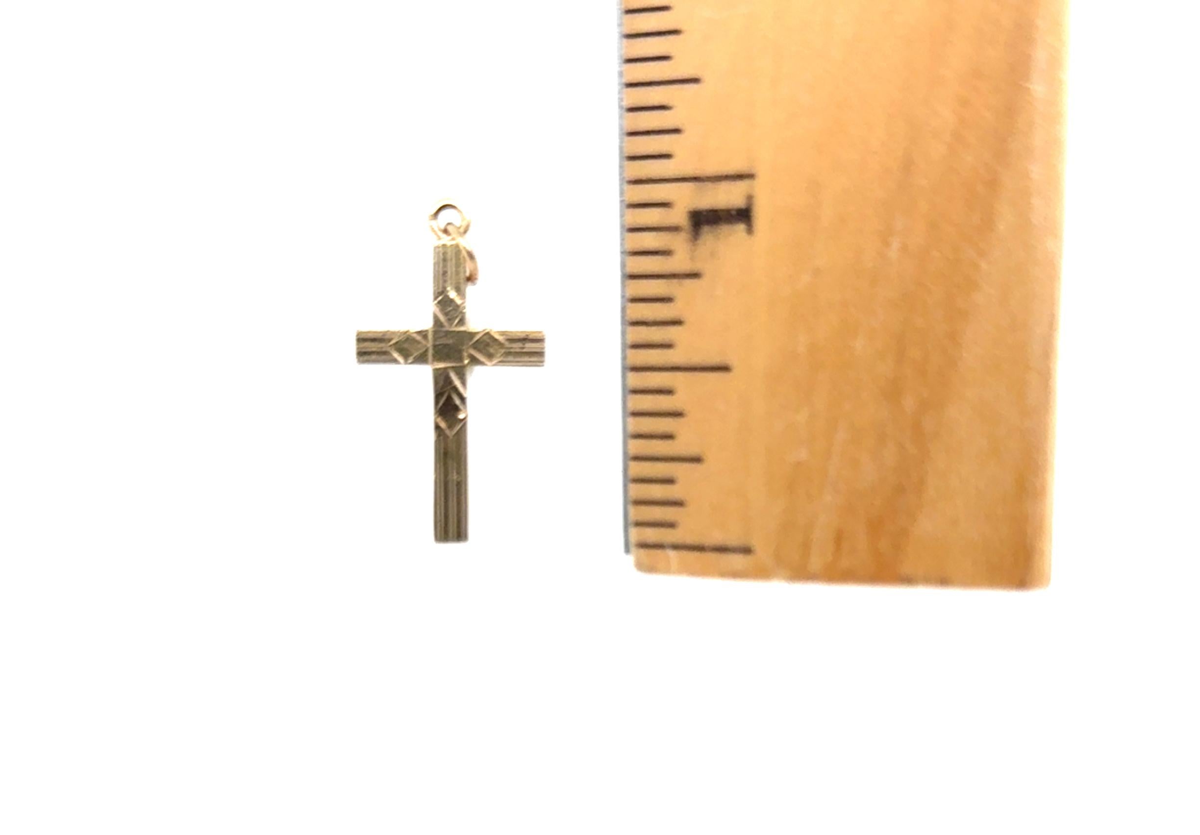 Women's or Men's Engraved  Art Deco Cross Pendant Necklace Yellow Gold Original 1930's-1940's For Sale