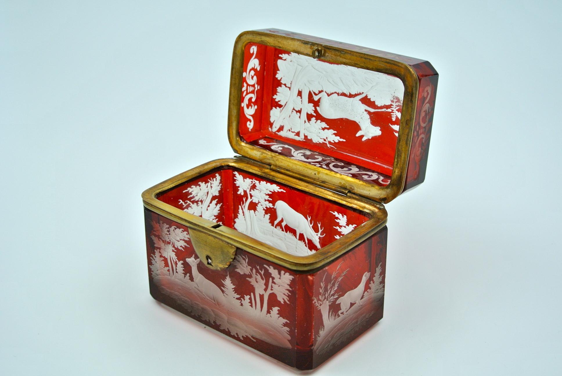 Engraved Bohemian Crystal Box, Napoleon III 2