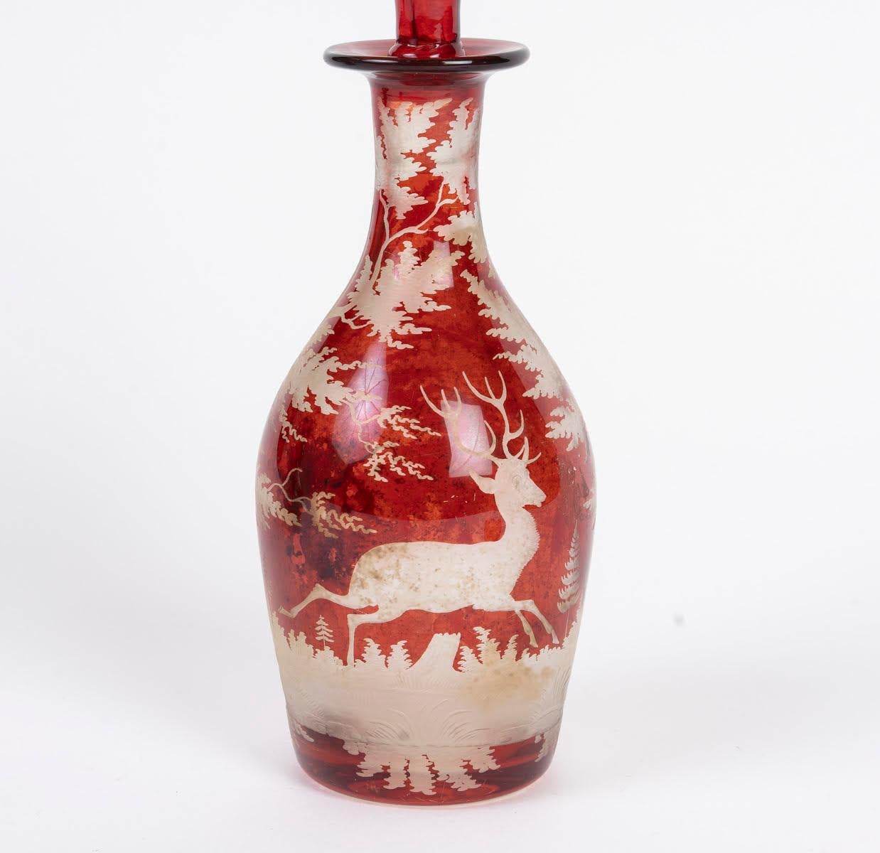 Engraved Bohemian Crystal Oil and Vinegar Set, a Small Salt Shaker, Napoleon III For Sale 3