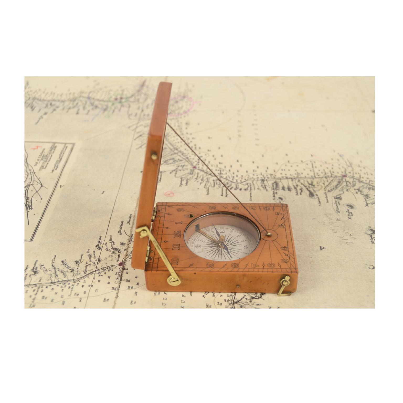 Engraved Boxwood Sundial English Manufacture of the 18th Century 2