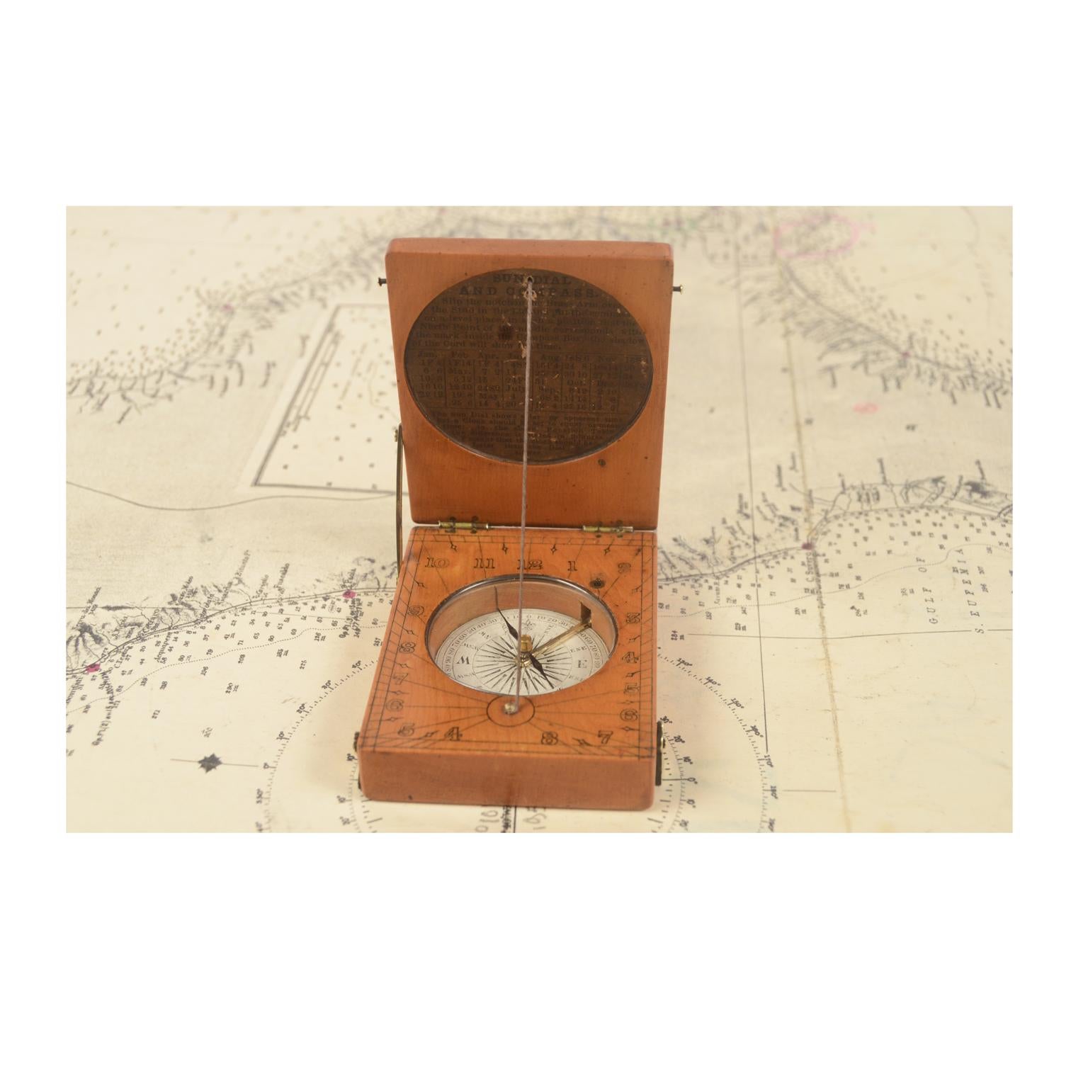 Engraved Boxwood Sundial English Manufacture of the 18th Century 3