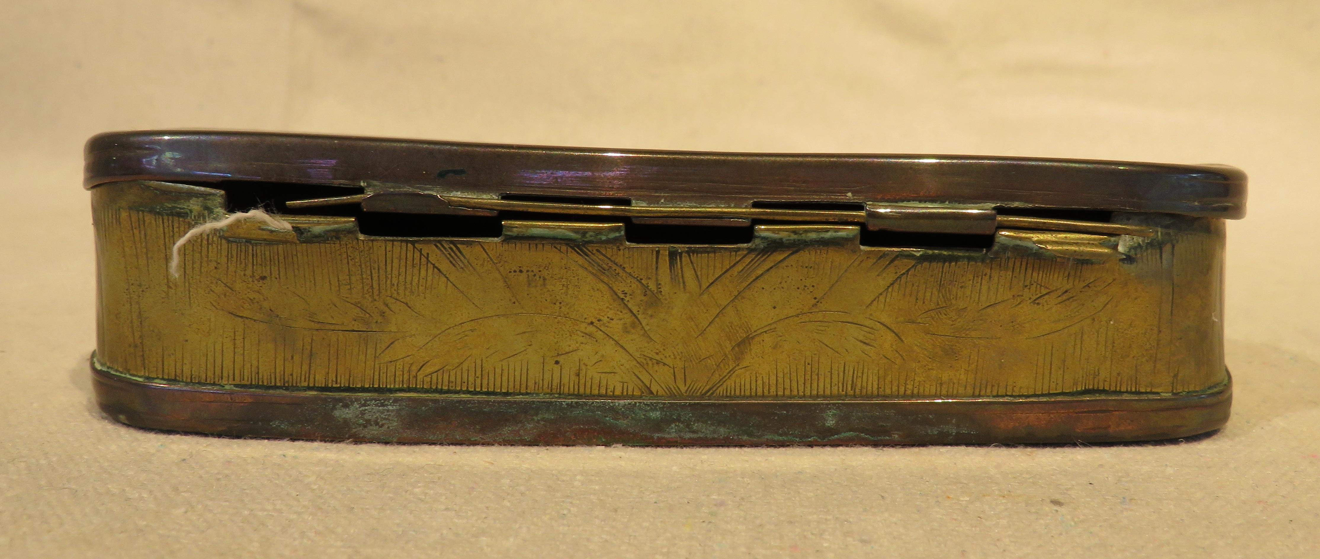 Engraved Brass and Copper Snuff Box, English, Circa 1850 For Sale 1