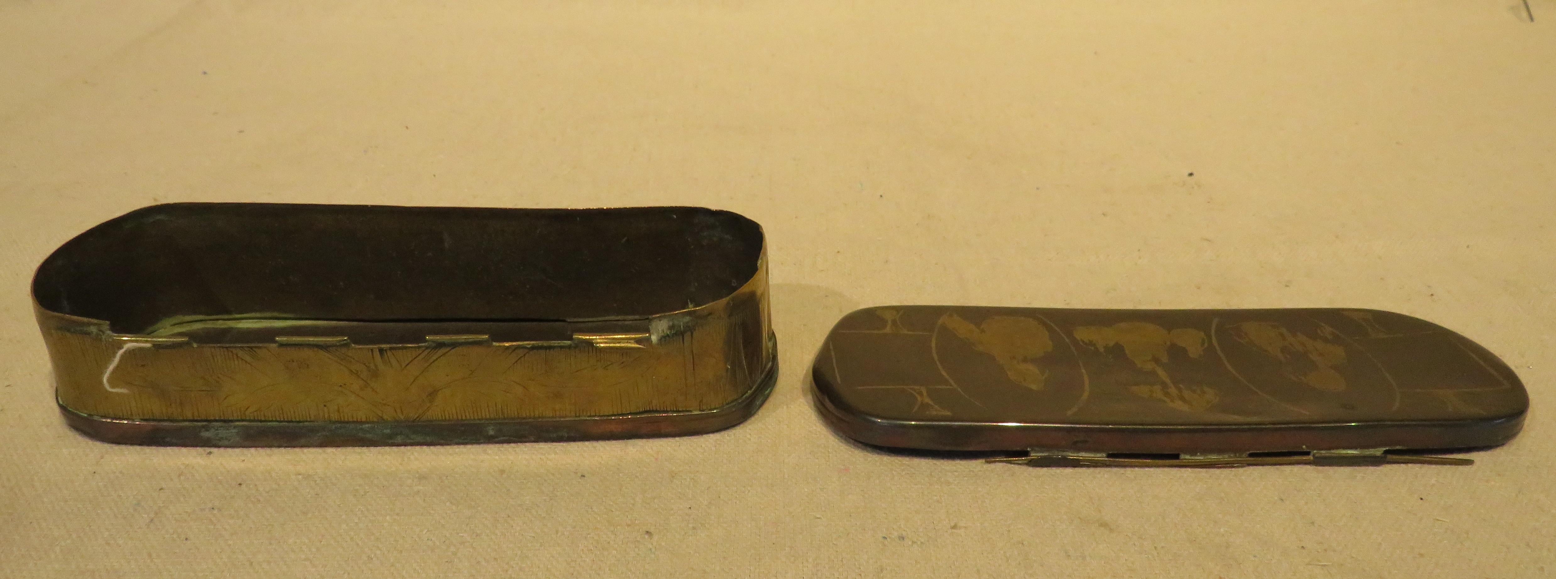 Engraved Brass and Copper Snuff Box, English, Circa 1850 For Sale 3