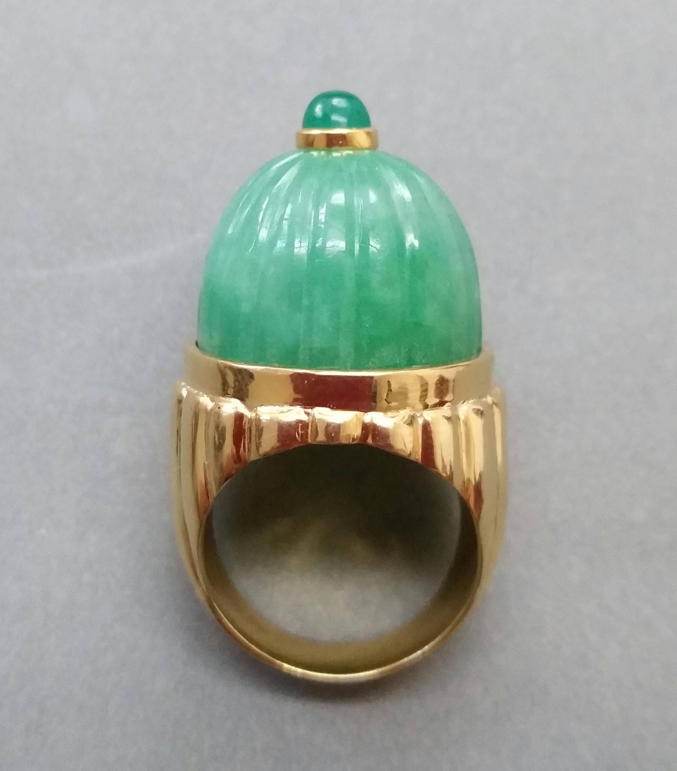 Engraved Burma Jade Cabochon Emerald Cabochon 14 Karat Solid Yellow Gold Ring For Sale 4