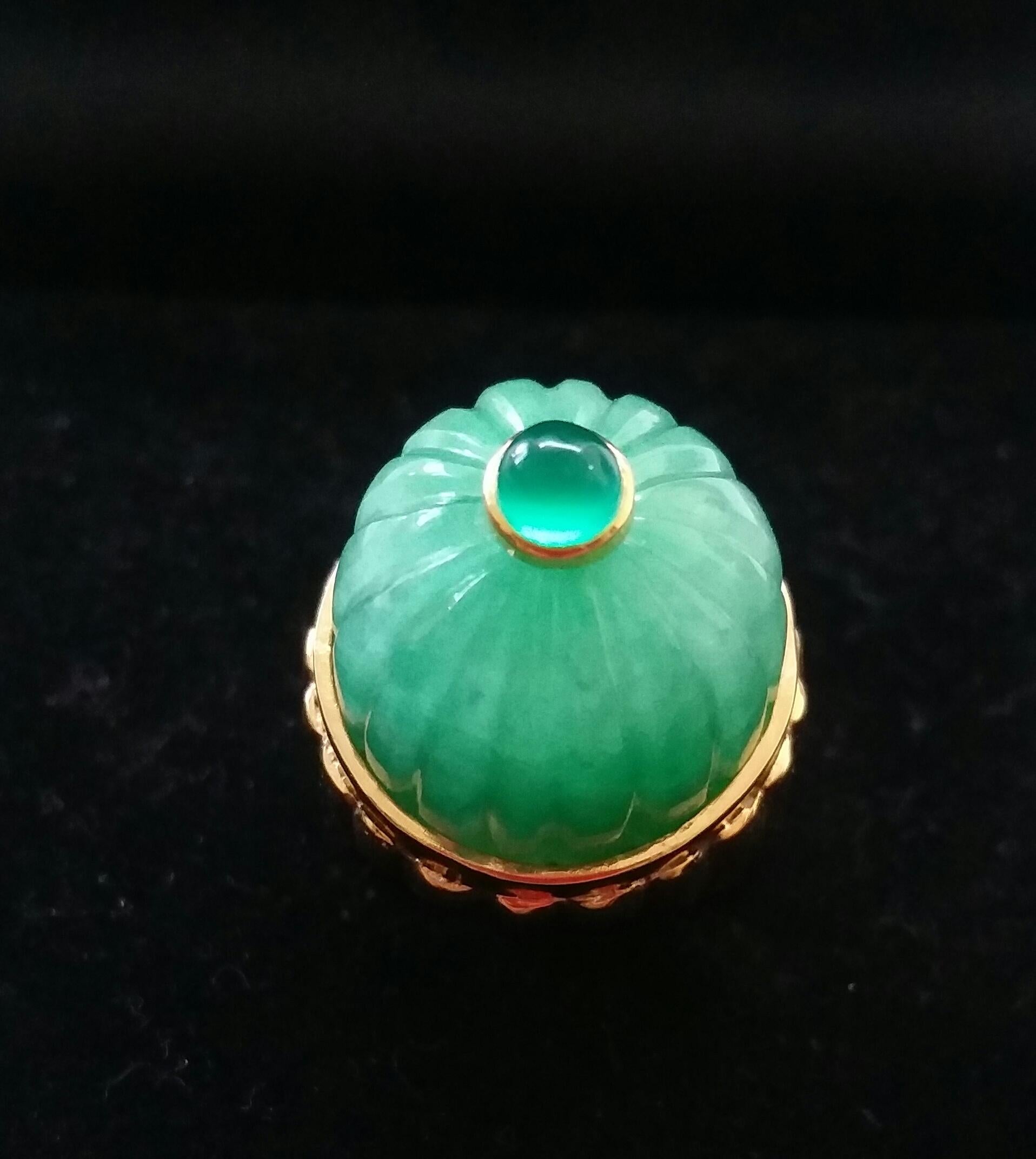 Engraved Burma Jade Cabochon Emerald Cabochon 14 Karat Solid Yellow Gold Ring For Sale 7