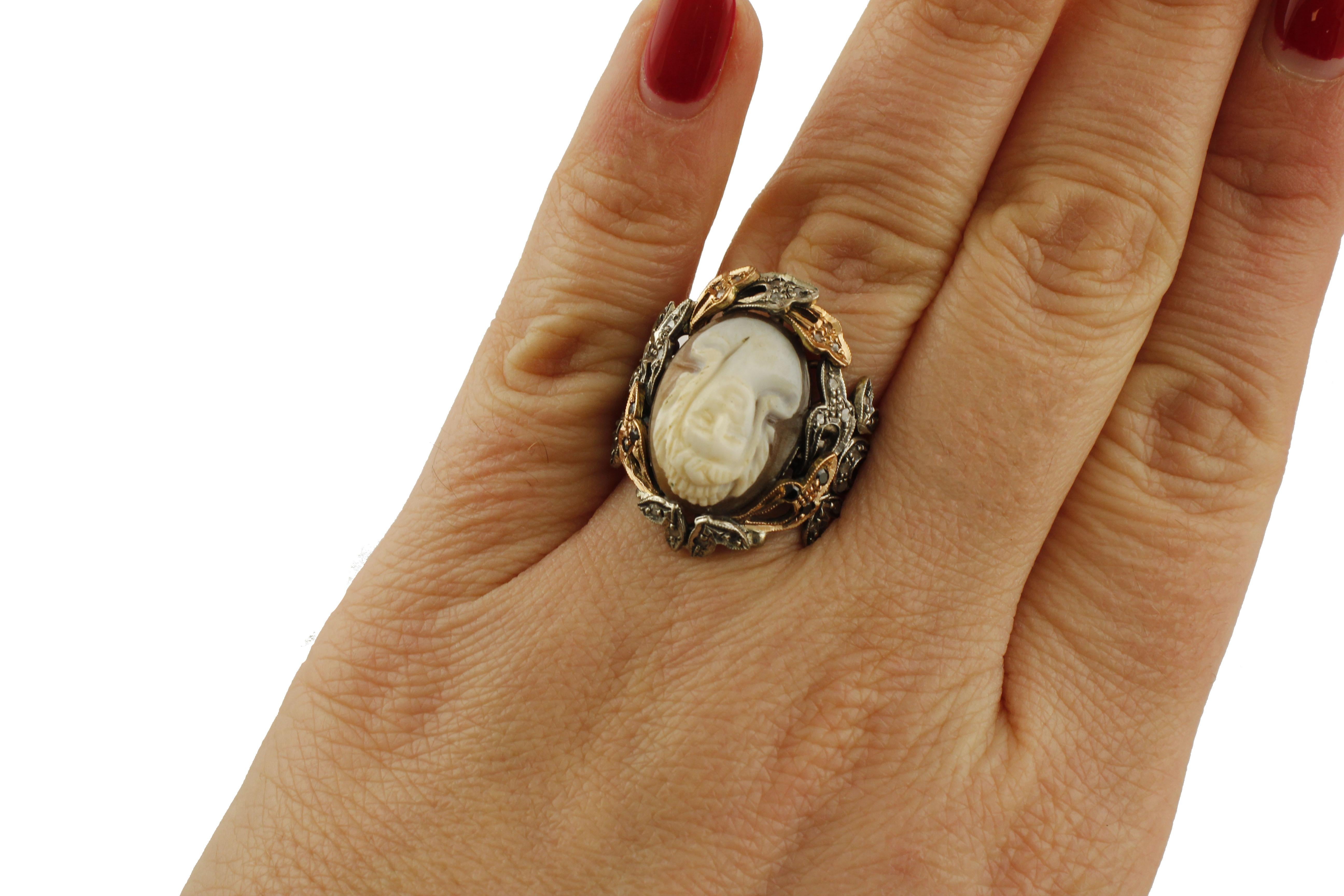 Women's Engraved Cameo Little Blue Sapphires Diamonds Rose Gold and Silver Retrò Ring For Sale