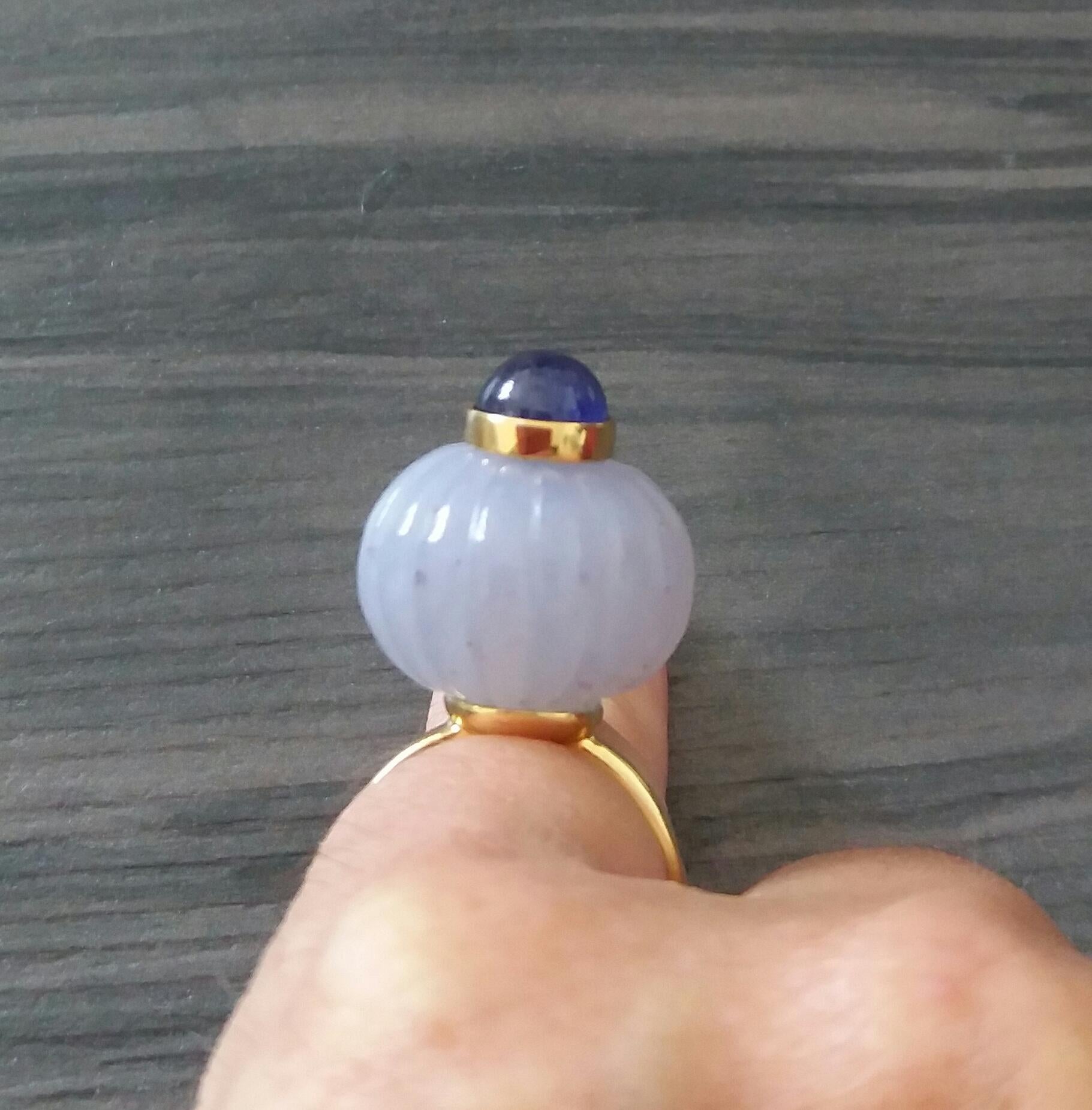 Engraved Chalcedony Blue Sapphire Cabochon 14 Karat Yellow Gold Cocktail Ring For Sale 1