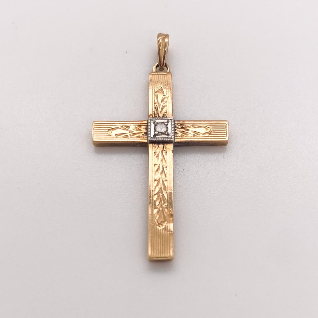 Round Cut Engraved Cross 0.02ct Diamond 14K Two-Tone Gold Pendant, Christian Religious For Sale