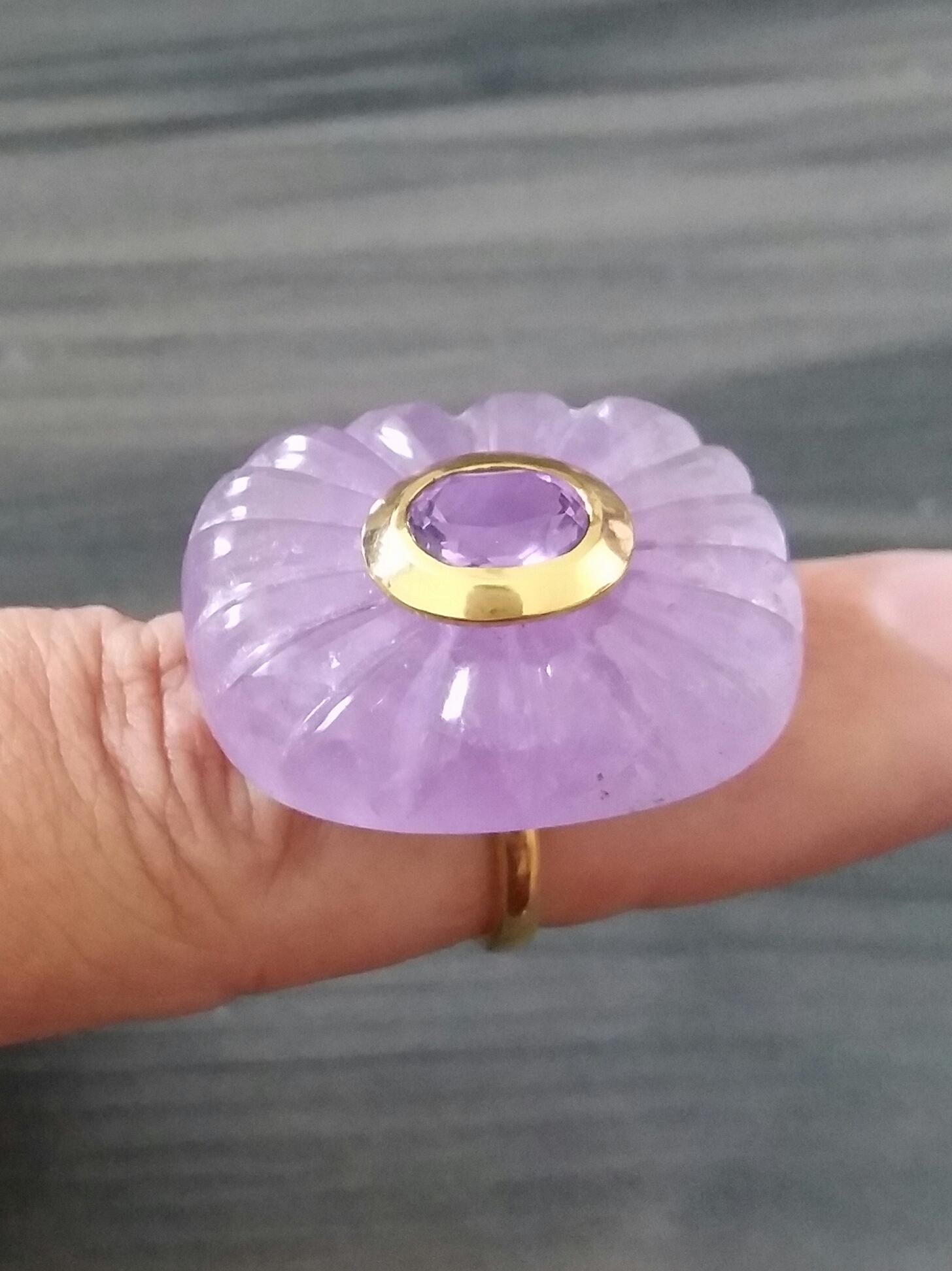 Engraved Cushion Shape Natural Amethyst Faceted Oval Amethyst Gold Cocktail Ring For Sale 1