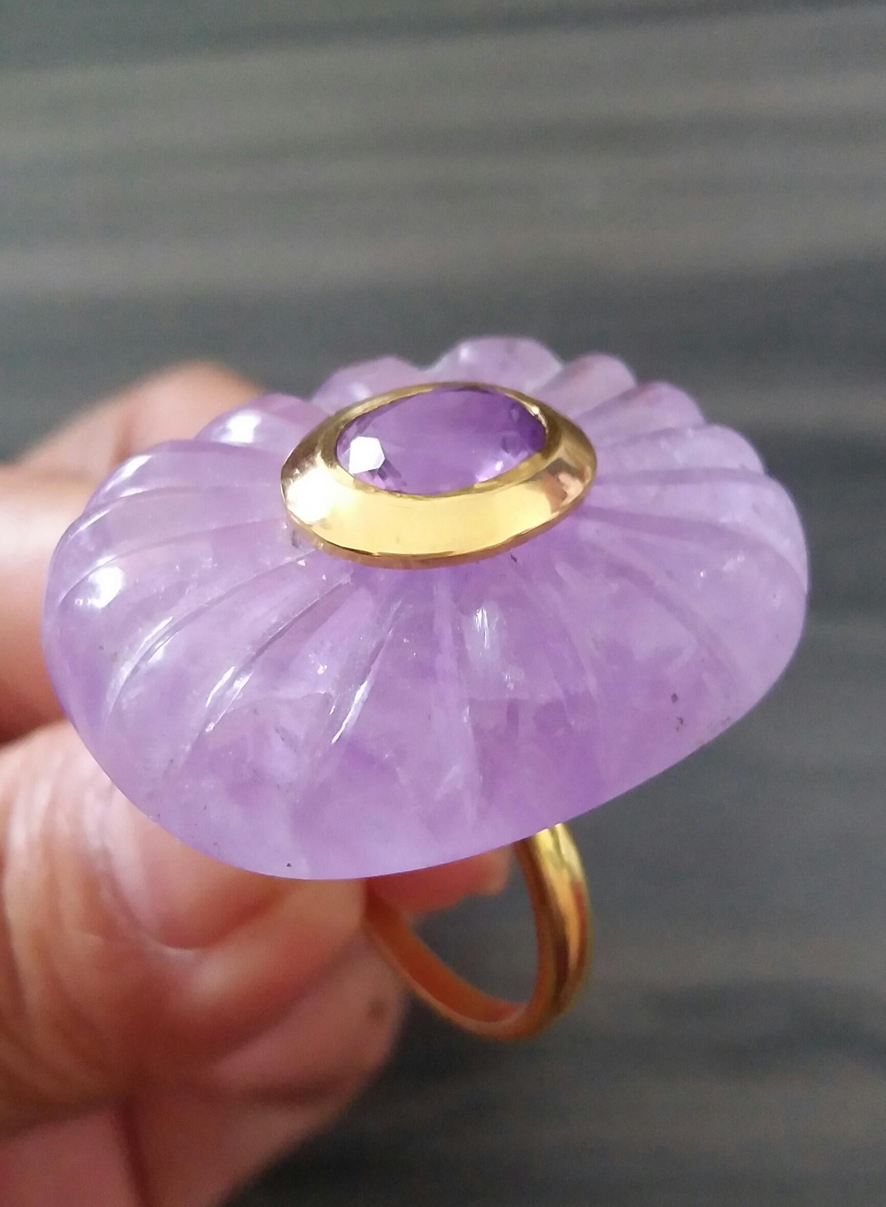 Engraved Cushion Shape Natural Amethyst Faceted Oval Amethyst Gold Cocktail Ring For Sale 2