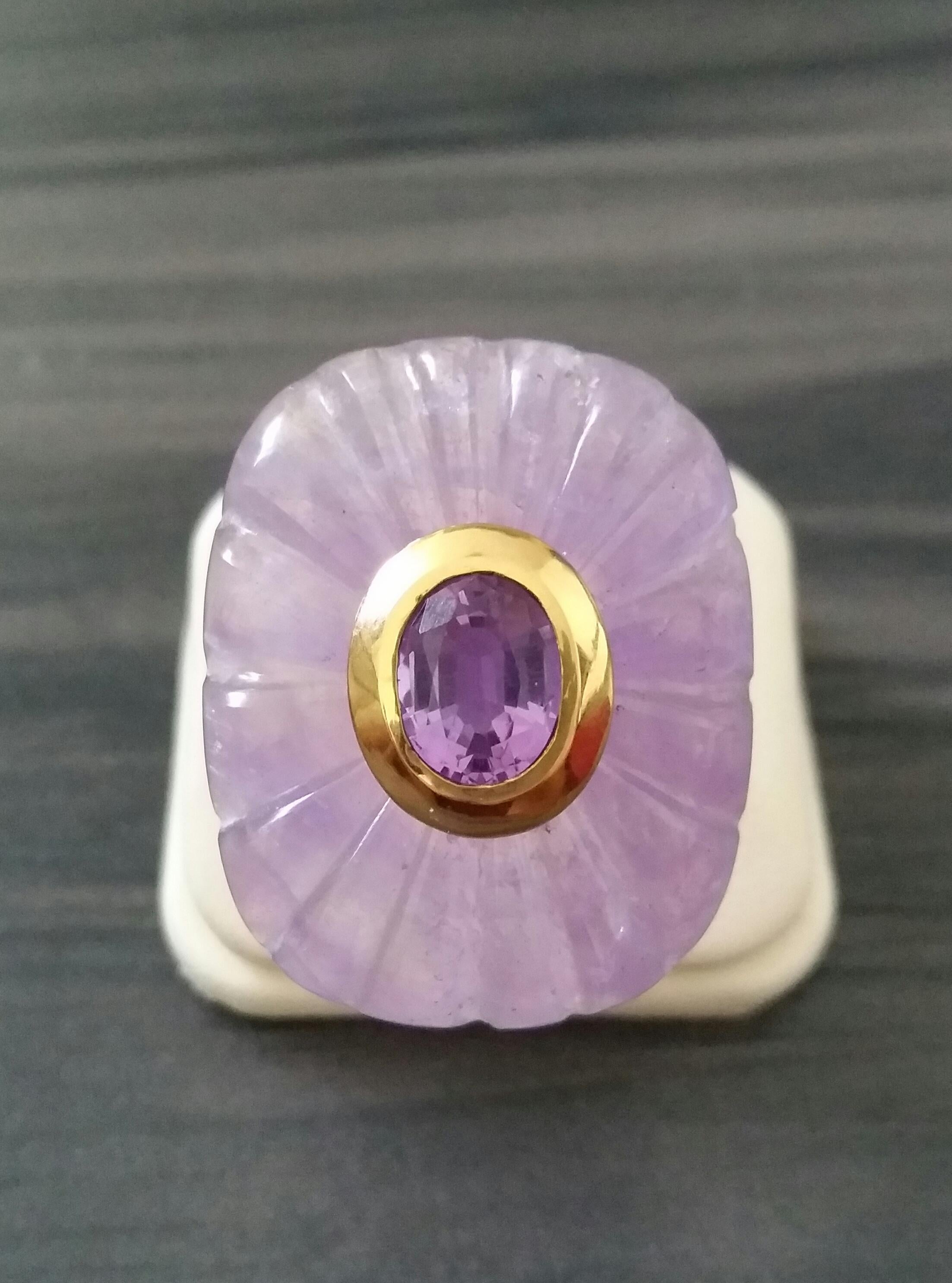 Engraved Cushion Shape Natural Amethyst Faceted Oval Amethyst Gold Cocktail Ring For Sale 3