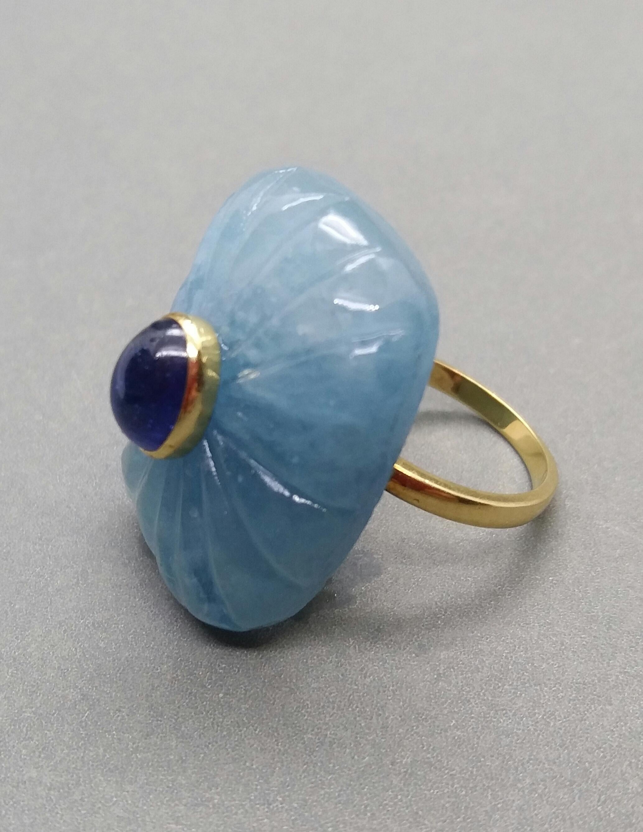 Engraved Cushion Shape Natural Aquamarine Blue Sapphire Oval Cab Yellow Gold For Sale 2