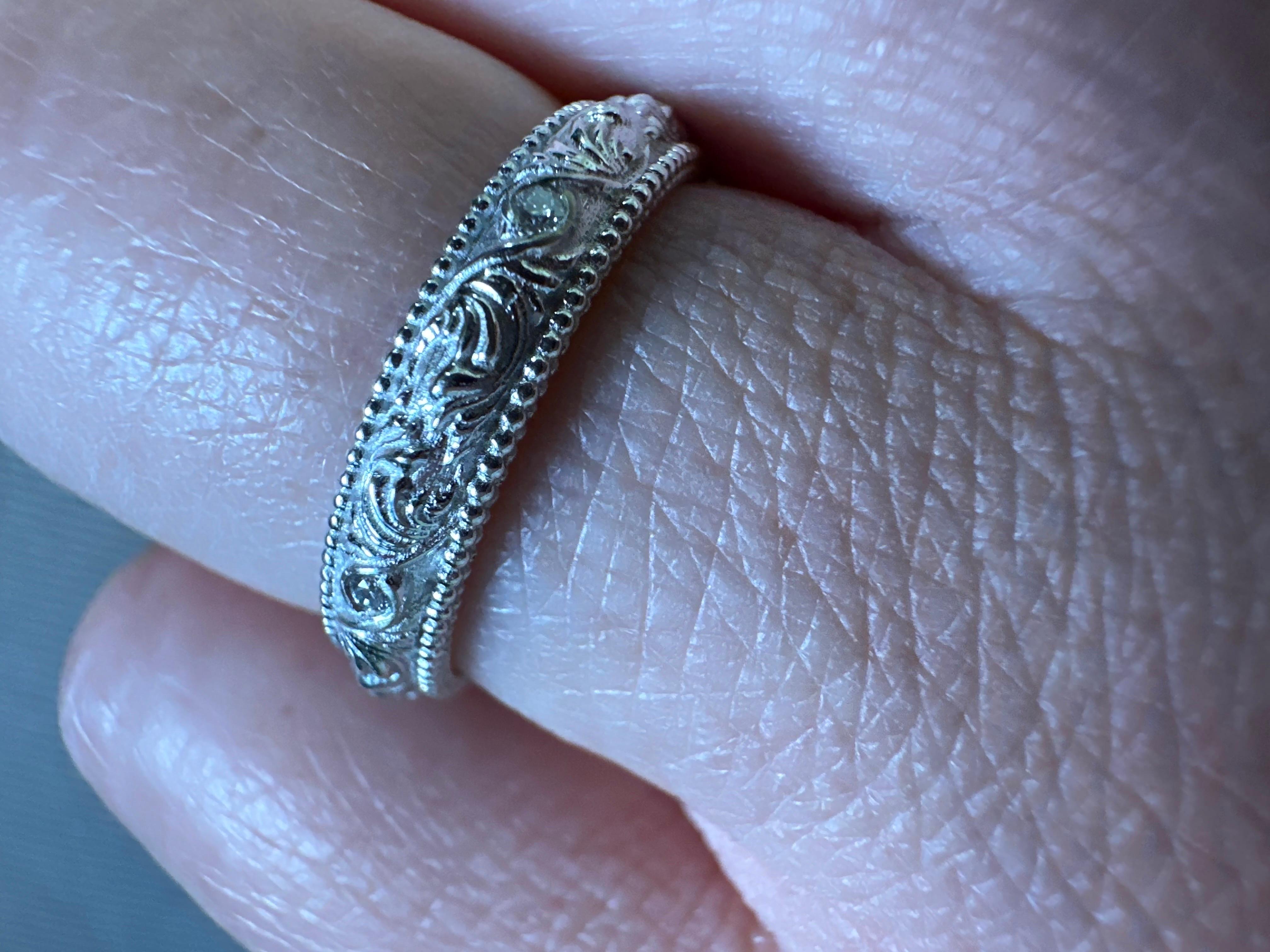 Engraved Diamond eternity ring 14Kt gold In New Condition For Sale In Boca Raton, FL