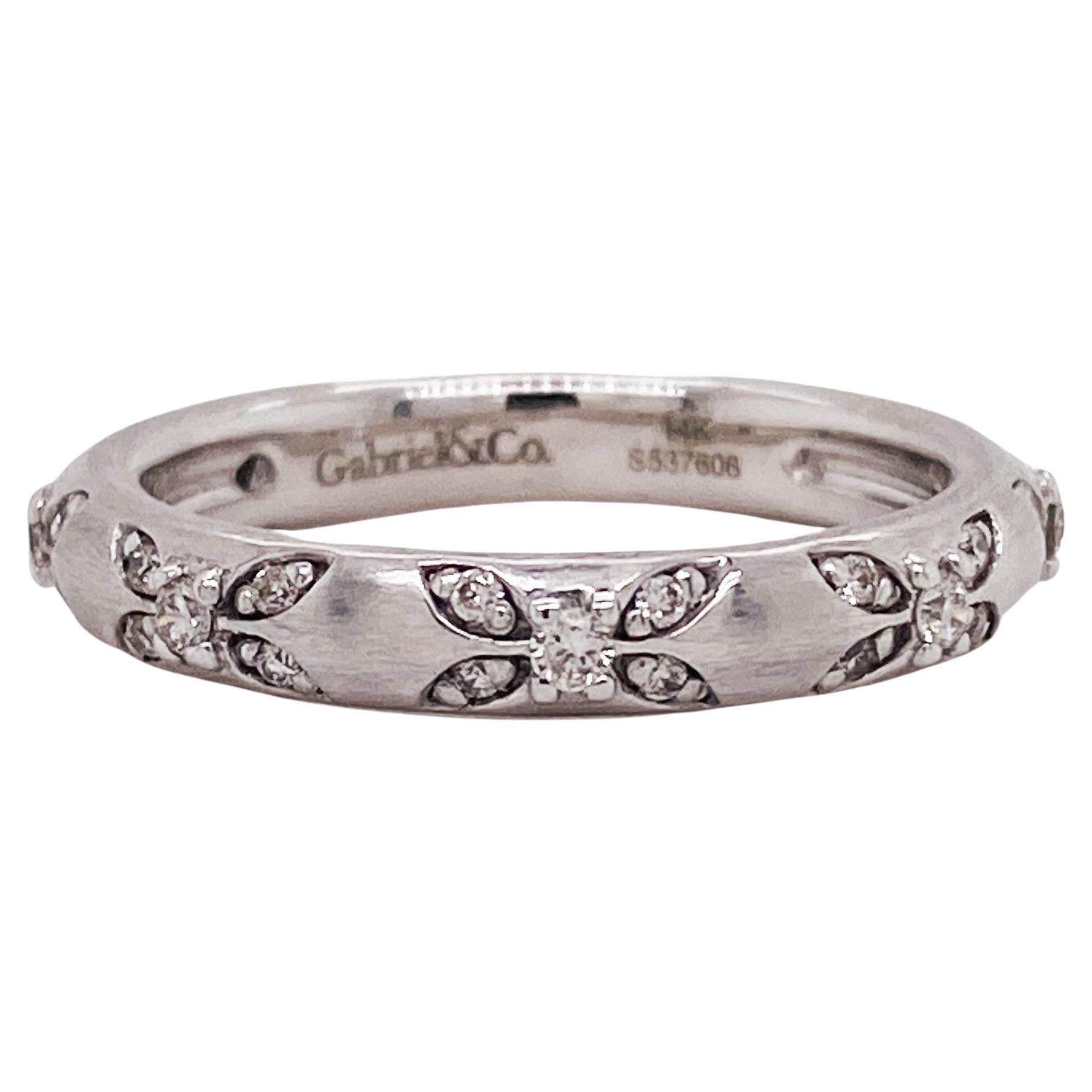 Engraved Diamond Flower Ring 0.24cttw 14k White Gold For Sale