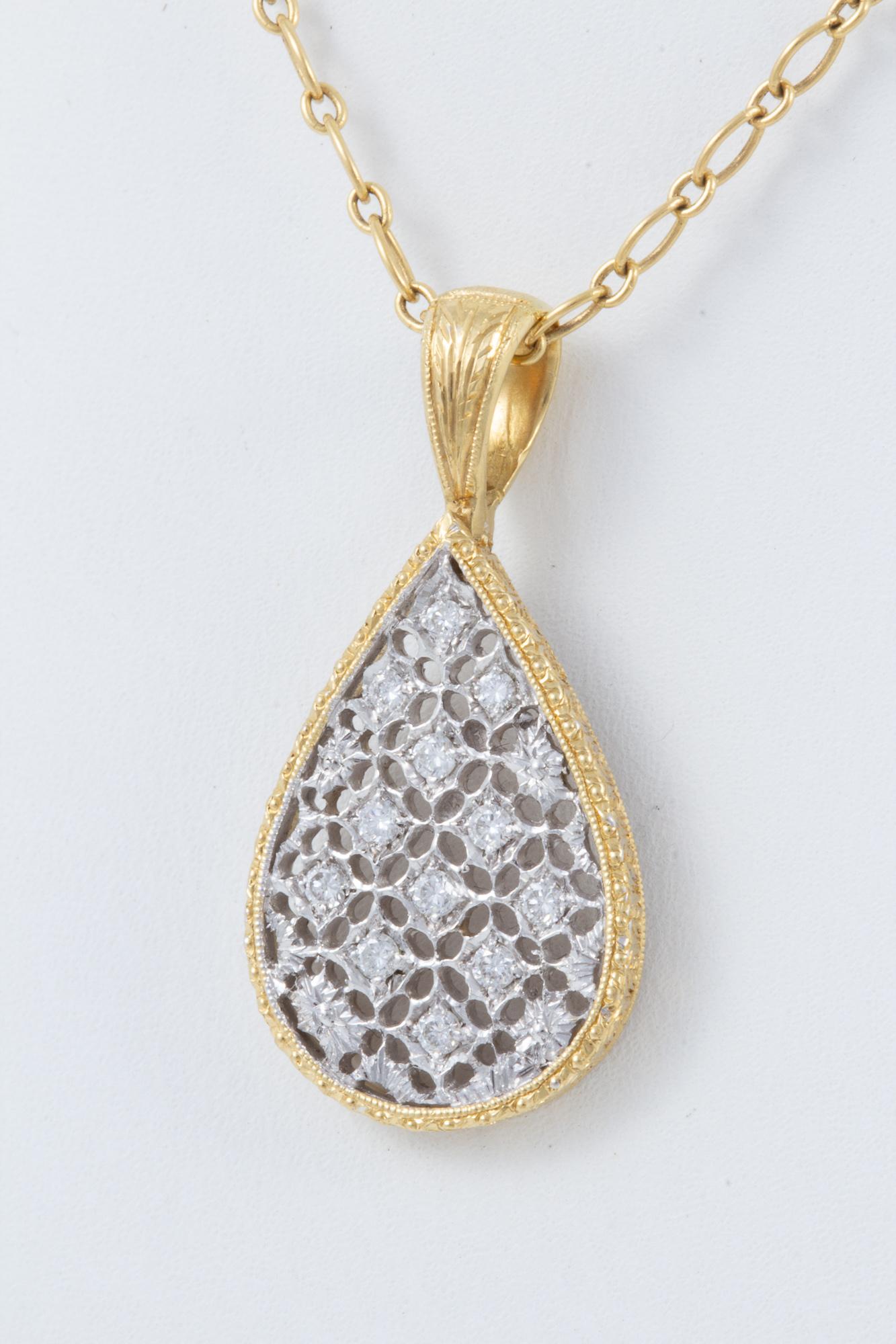 Engraved Florentine Italian Diamond Pendant  In New Condition For Sale In Houston, TX