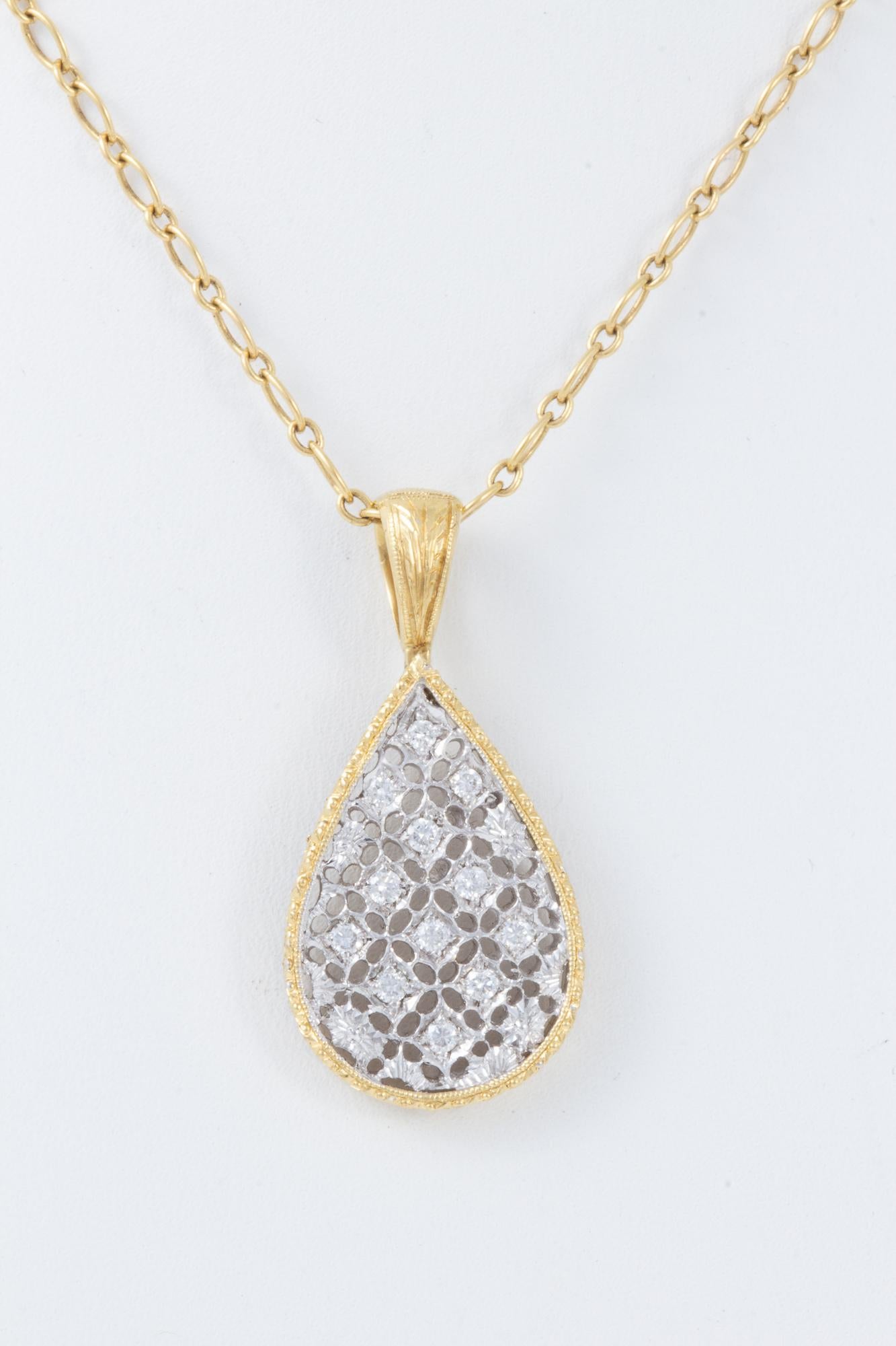 Engraved Florentine Italian Diamond Pendant  For Sale 4