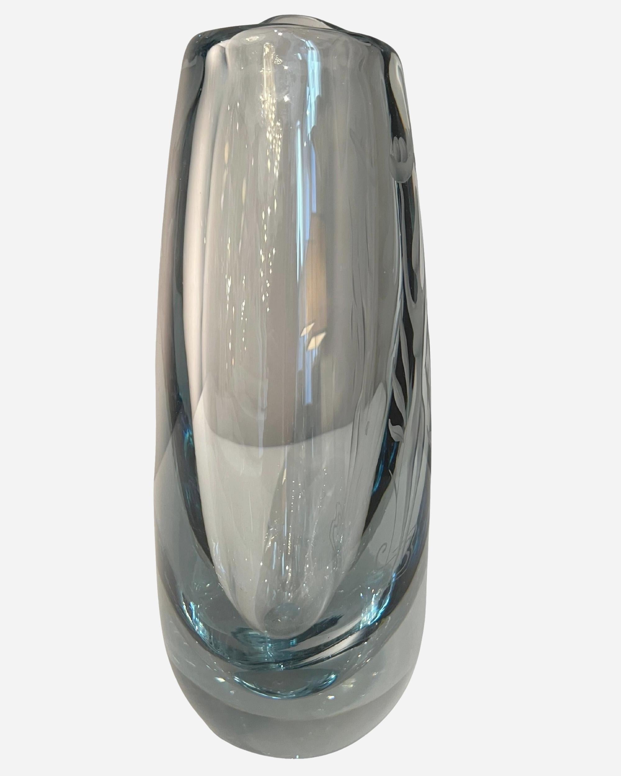 Suédois Vase en verre gravé, Edition Orrefors, Suède, vers 1950 en vente
